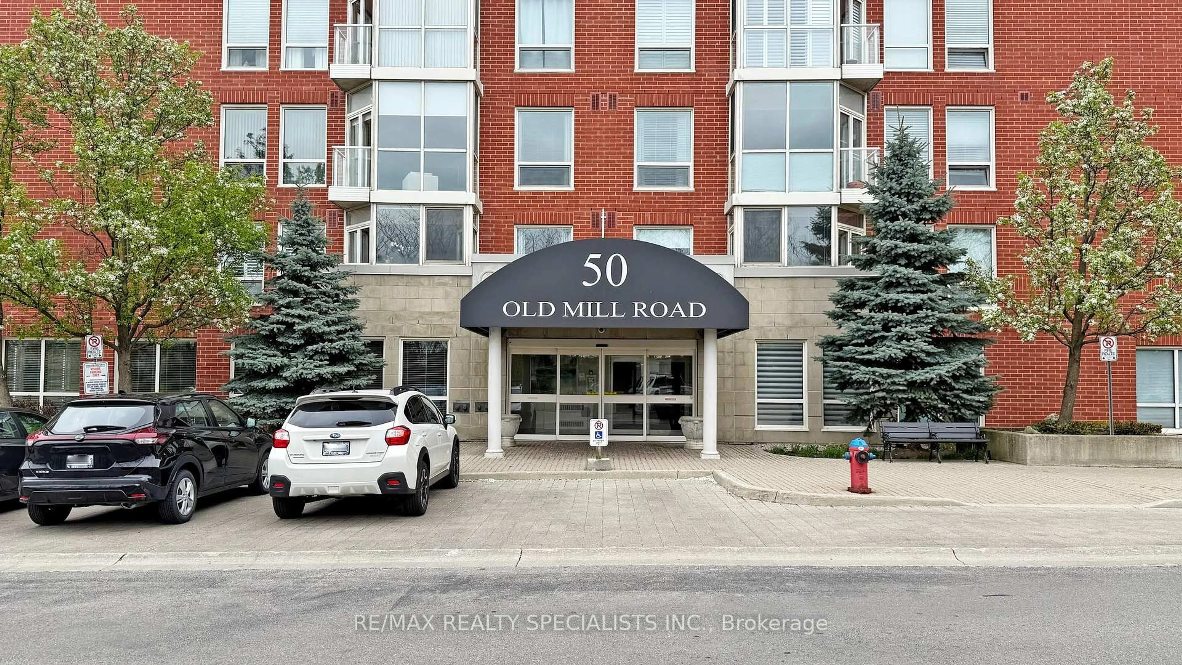 Lobby for 50 Old Mill Rd #608, Oakville Ontario L6J 7W1