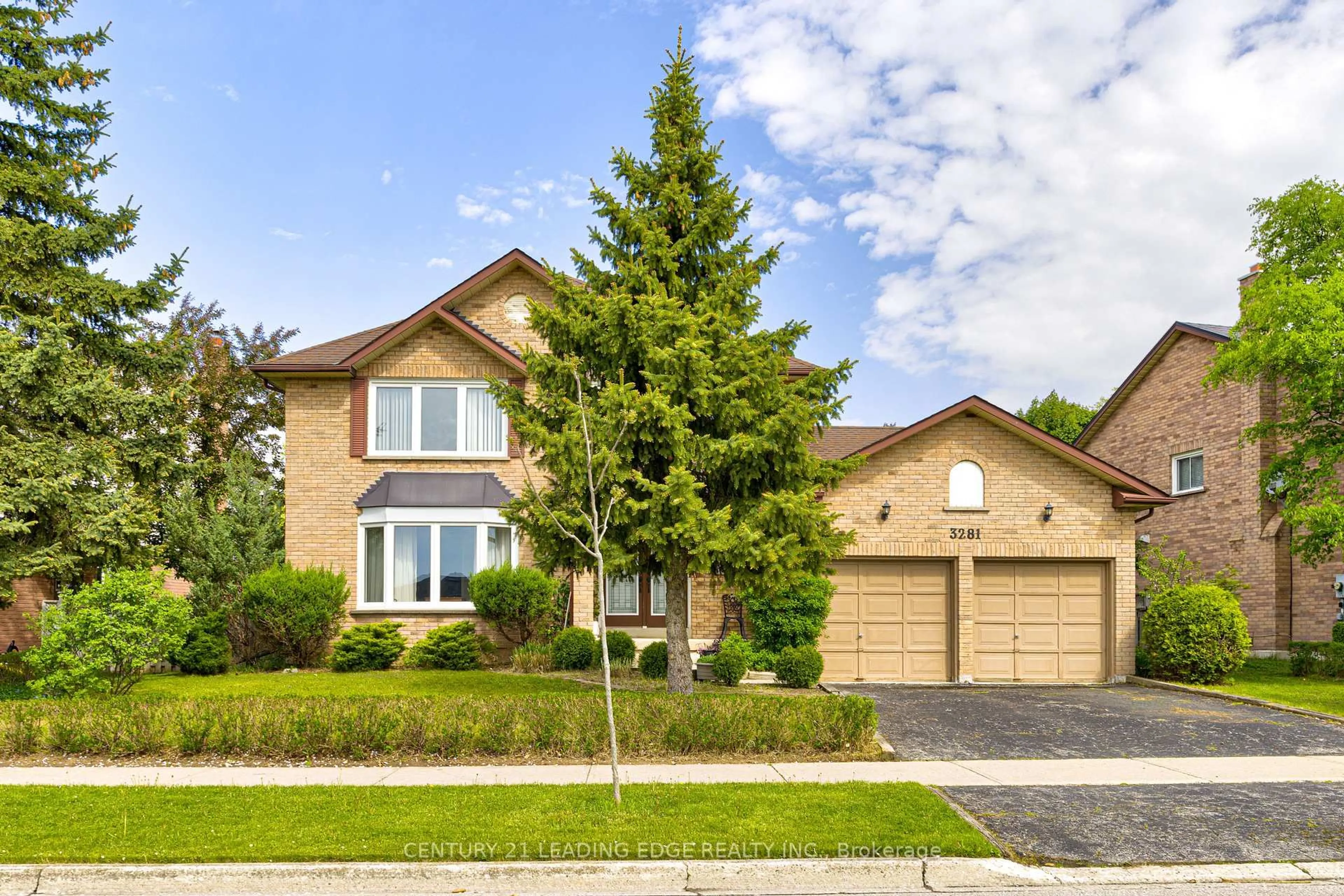 Home with brick exterior material, street for 3281 FOLKWAY Dr, Burlington Ontario L7M 3J2