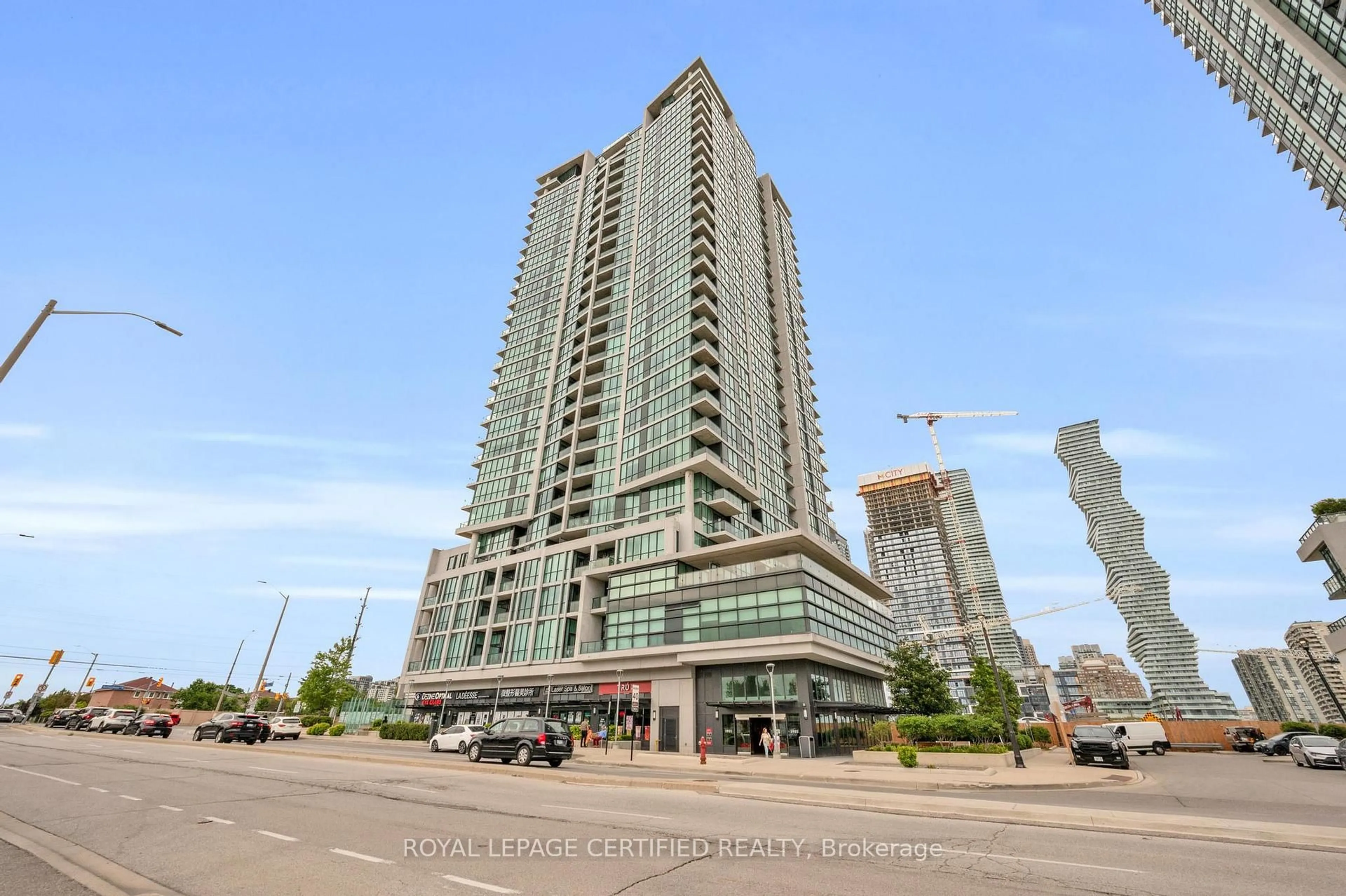 Indoor foyer for 3985 Grand Park Dr #2010, Mississauga Ontario L5B 0H8