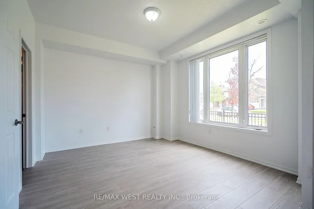 Additional property image - 250 Sunny Meadow Blvd Unit 41
