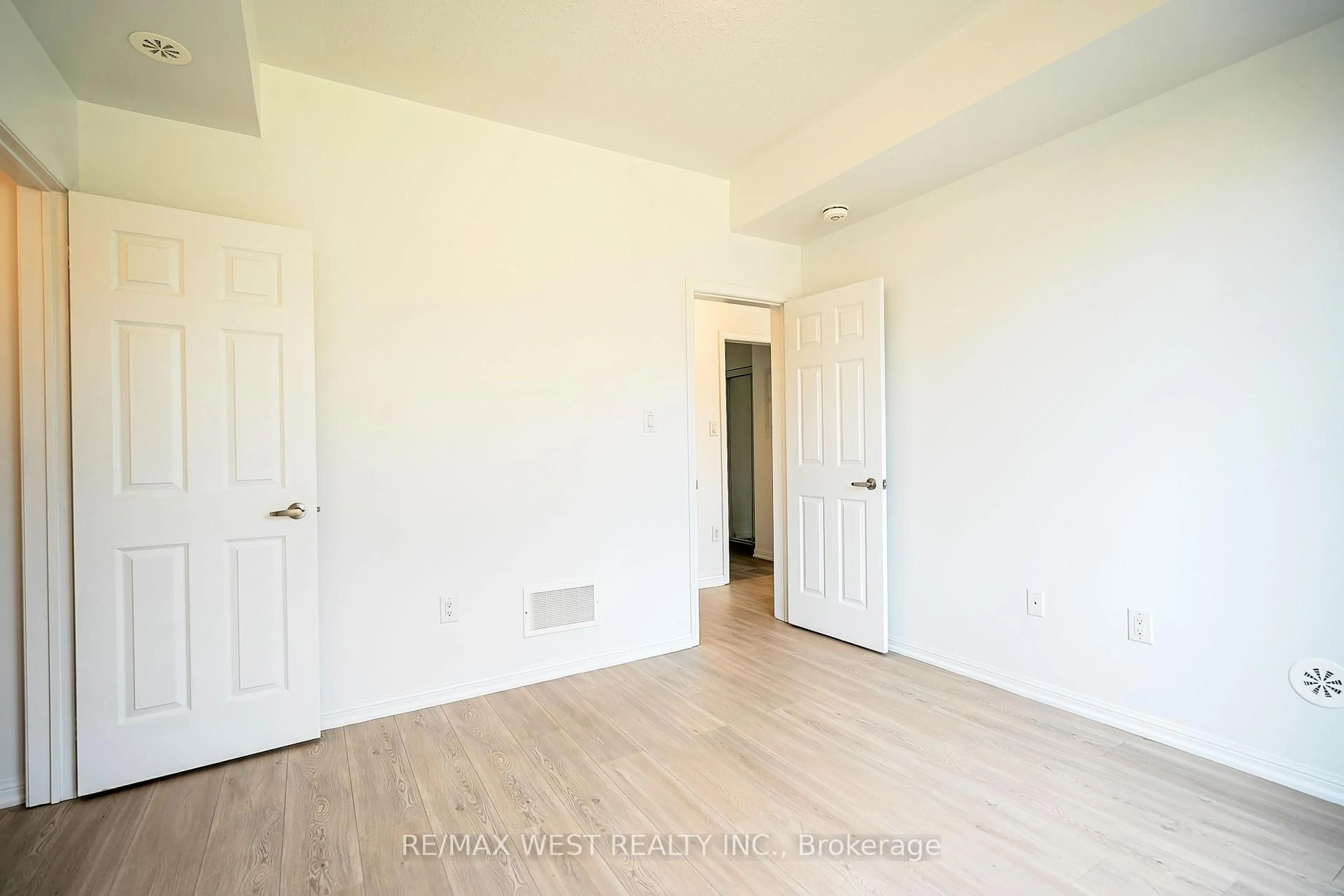 A pic of a room for 250 Sunny Meadow Blvd #41, Brampton Ontario L6X 3Y6