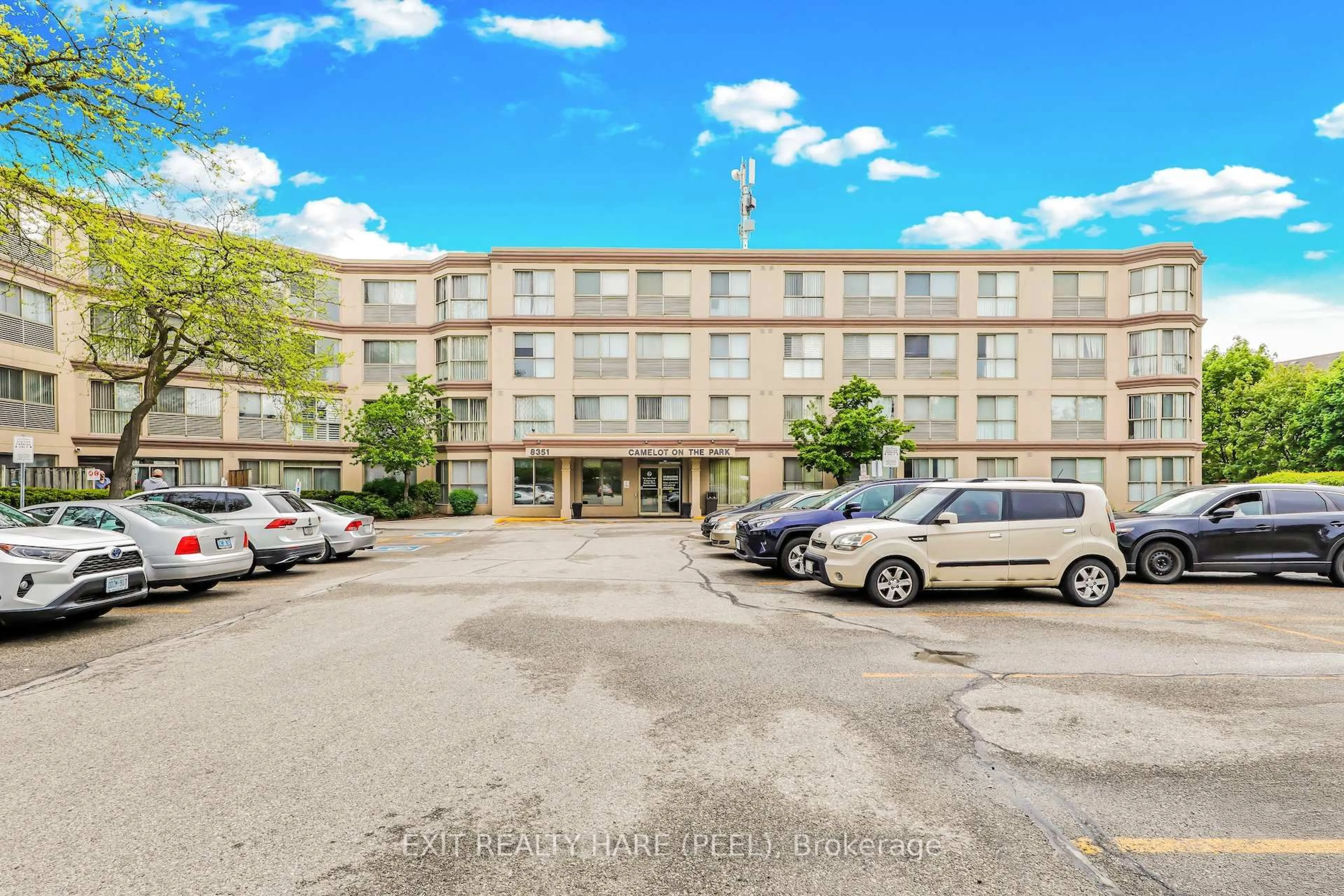 Patio, unknown for 8351 Mclaughlin Rd #208, Brampton Ontario L6Y 4H8