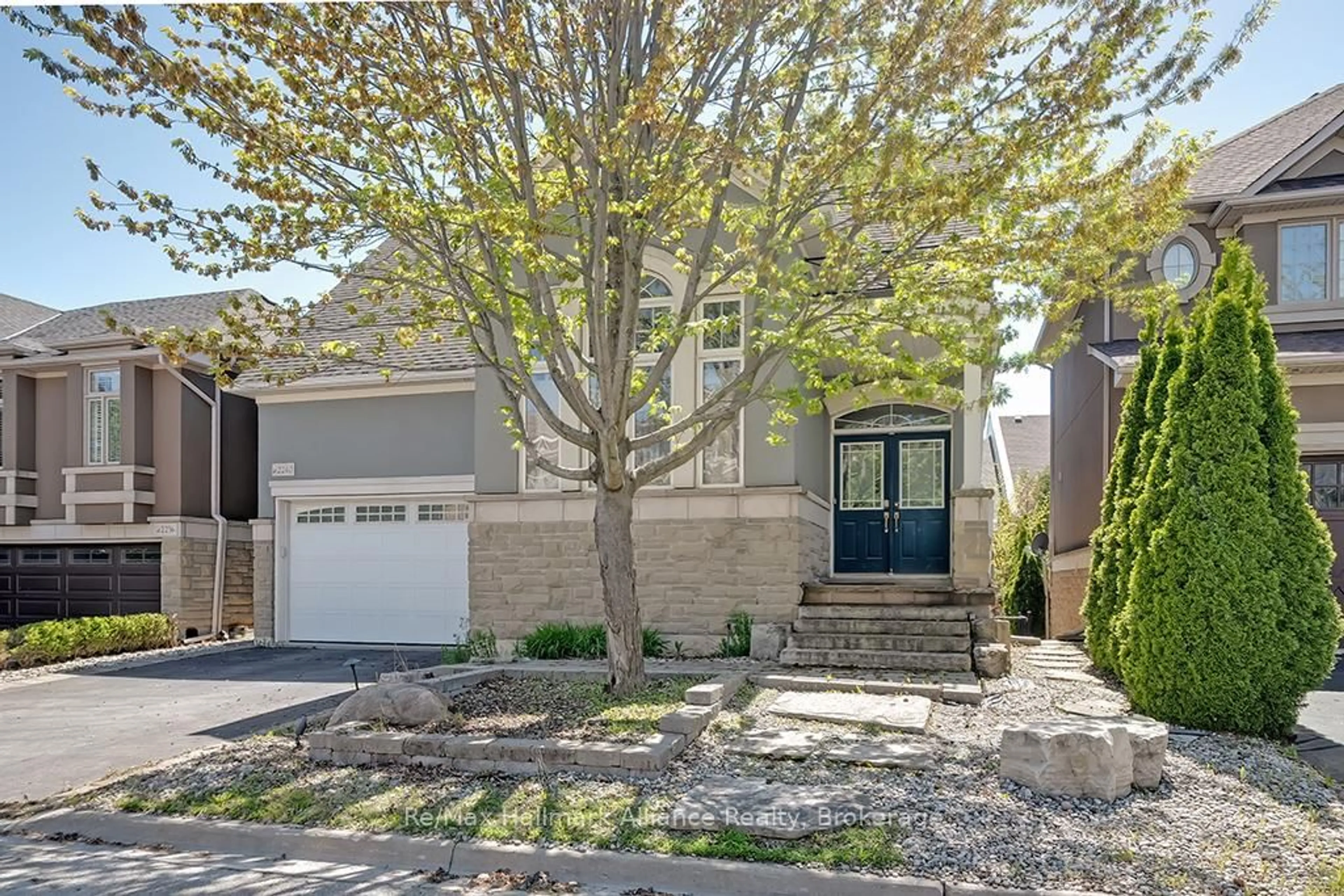 Home with brick exterior material, street for 2240 Blackbird Crt, Oakville Ontario L6M 5E6