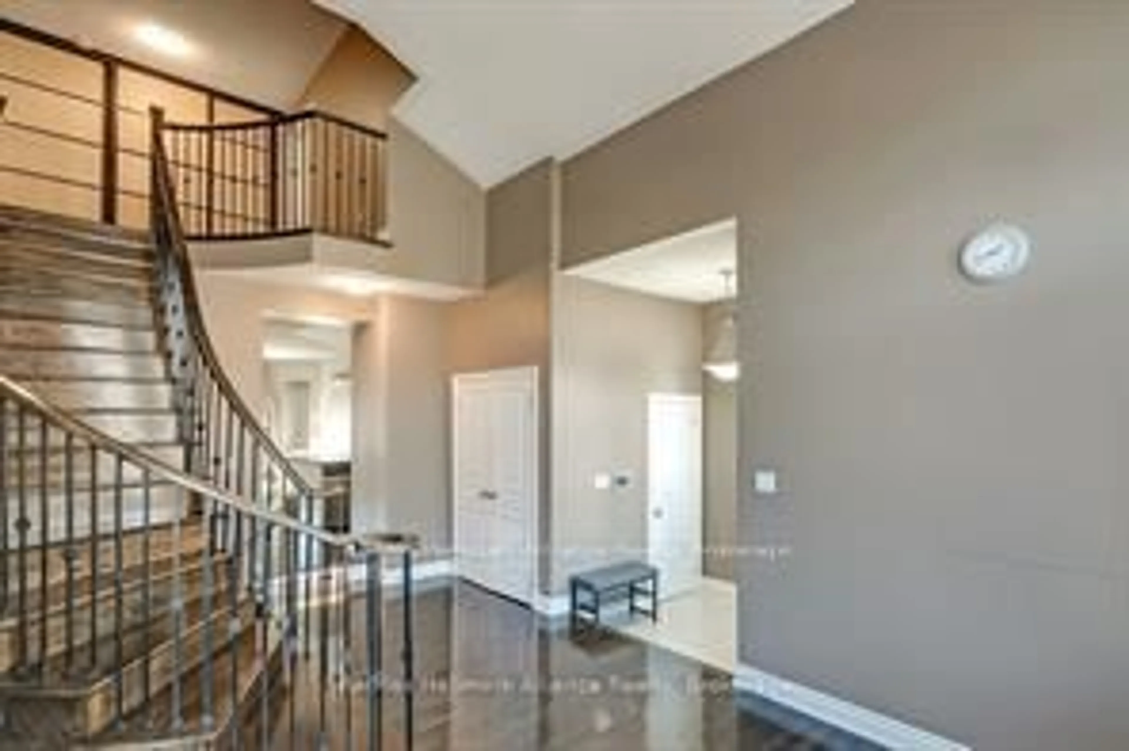 Unknown for 2240 Blackbird Crt, Oakville Ontario L6M 5E6