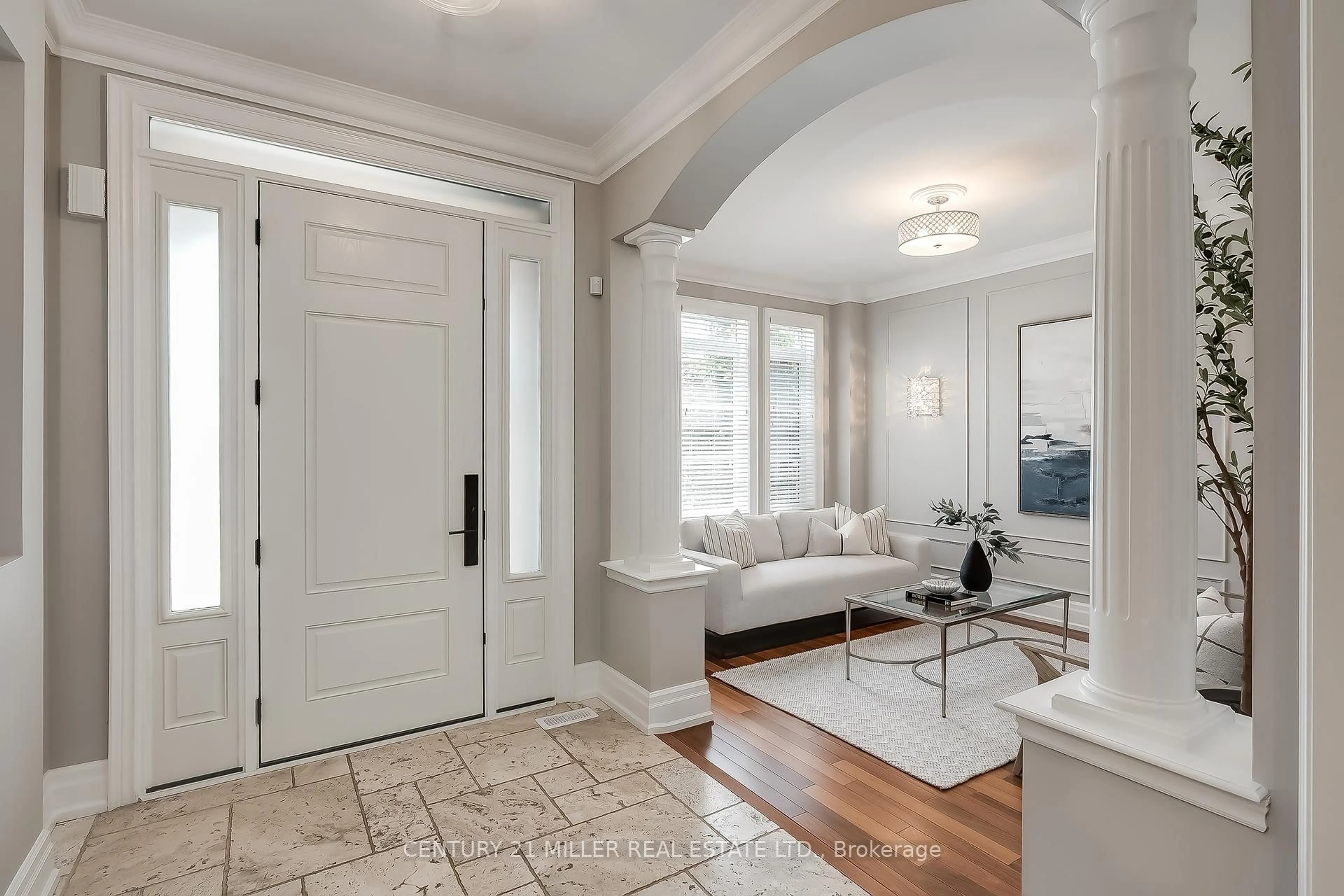 Indoor entryway for 3145 Saddleworth Cres, Oakville Ontario L6M 0A8