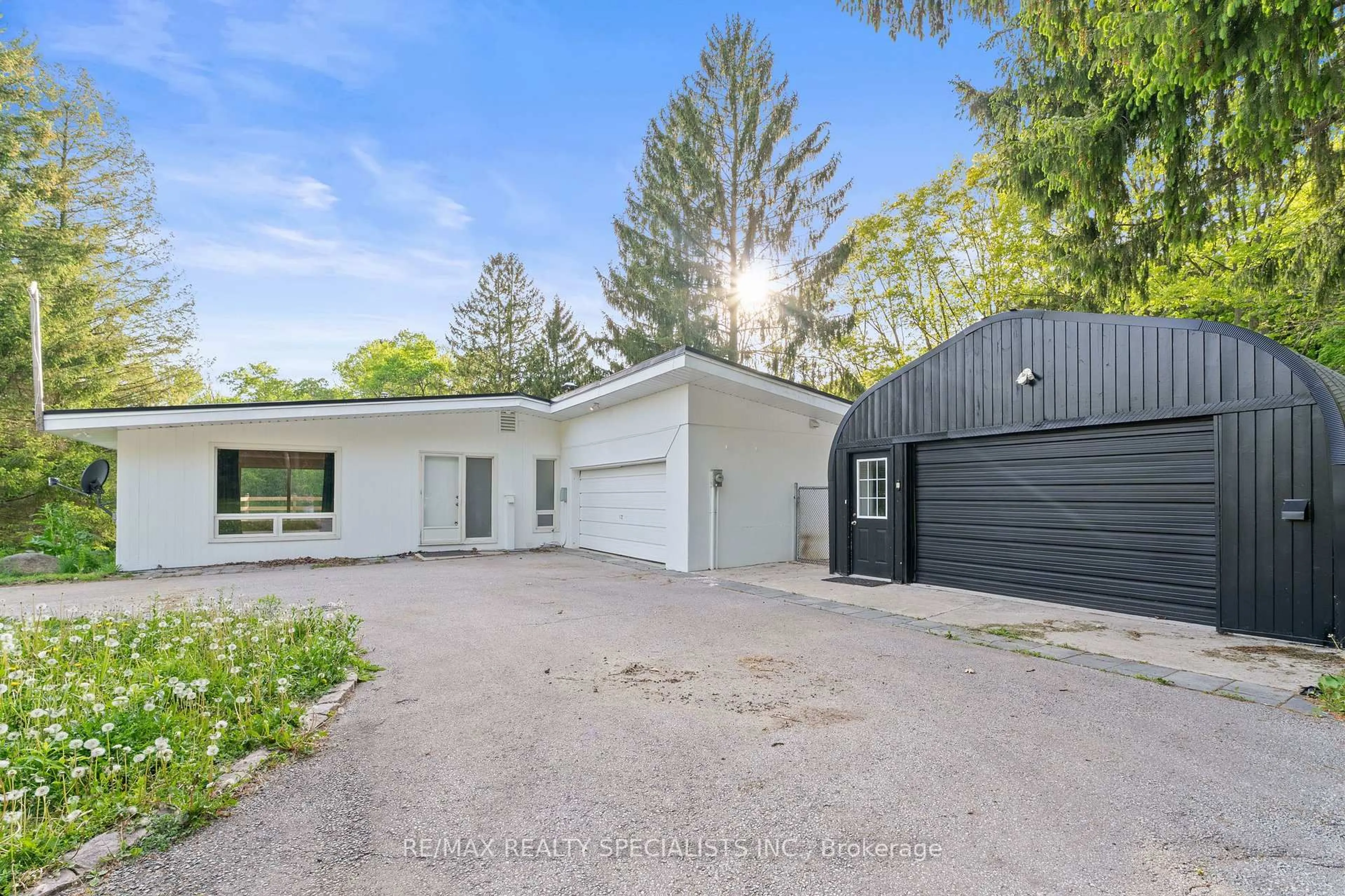 A pic from outside/outdoor area/front of a property/back of a property/a pic from drone, street for 7062 Castlederg Sdrd, Caledon Ontario L7C 0P4