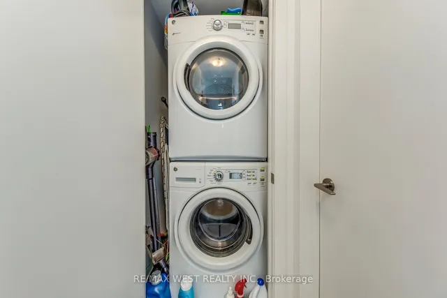 Additional property image - 10 Park Lawn Rd Unit 3205