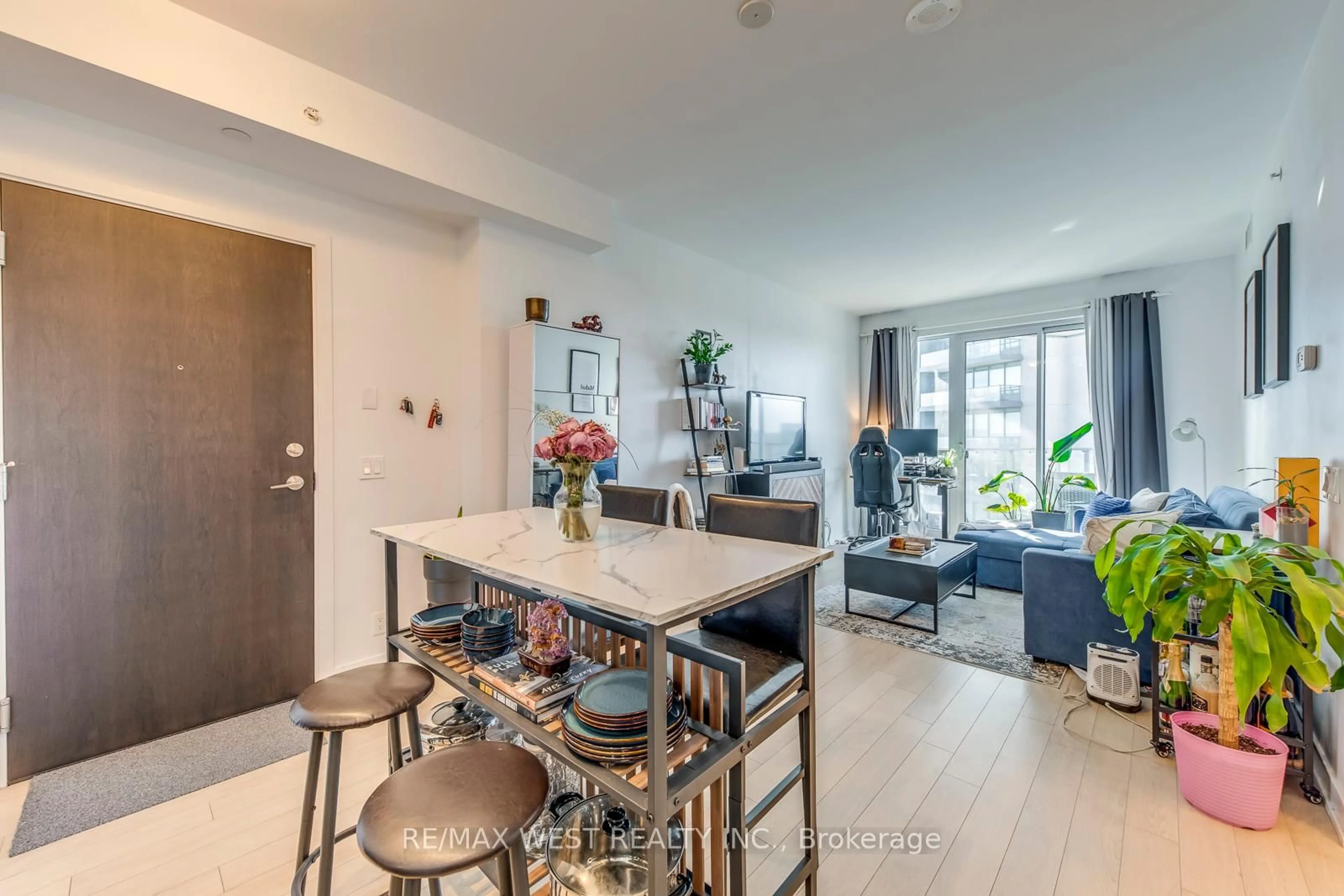 Unknown for 10 Park Lawn Rd #3205, Toronto Ontario M8Y 3H8
