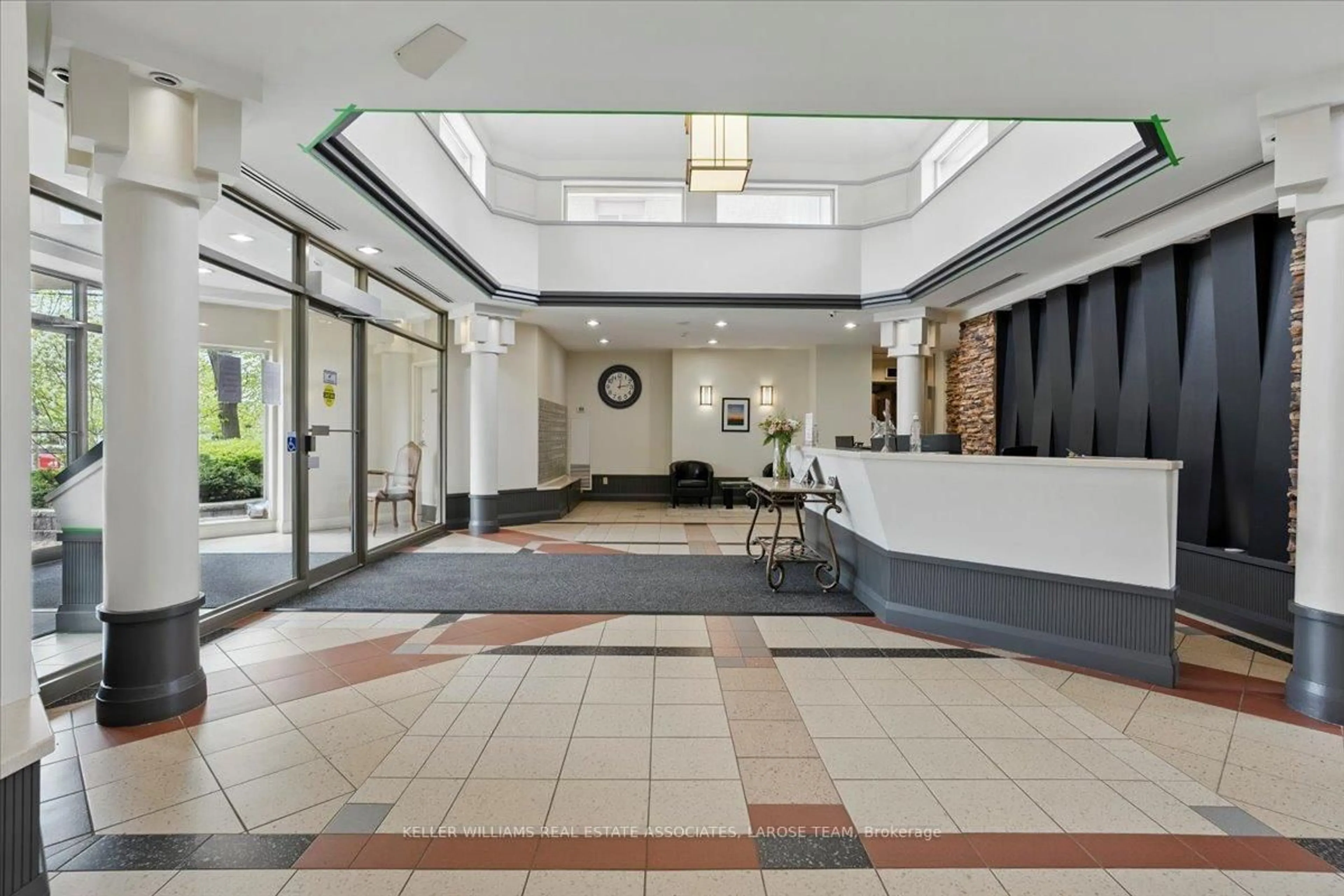 Lobby for 1150 Parkwest Pl #609, Mississauga Ontario L5E 3K4