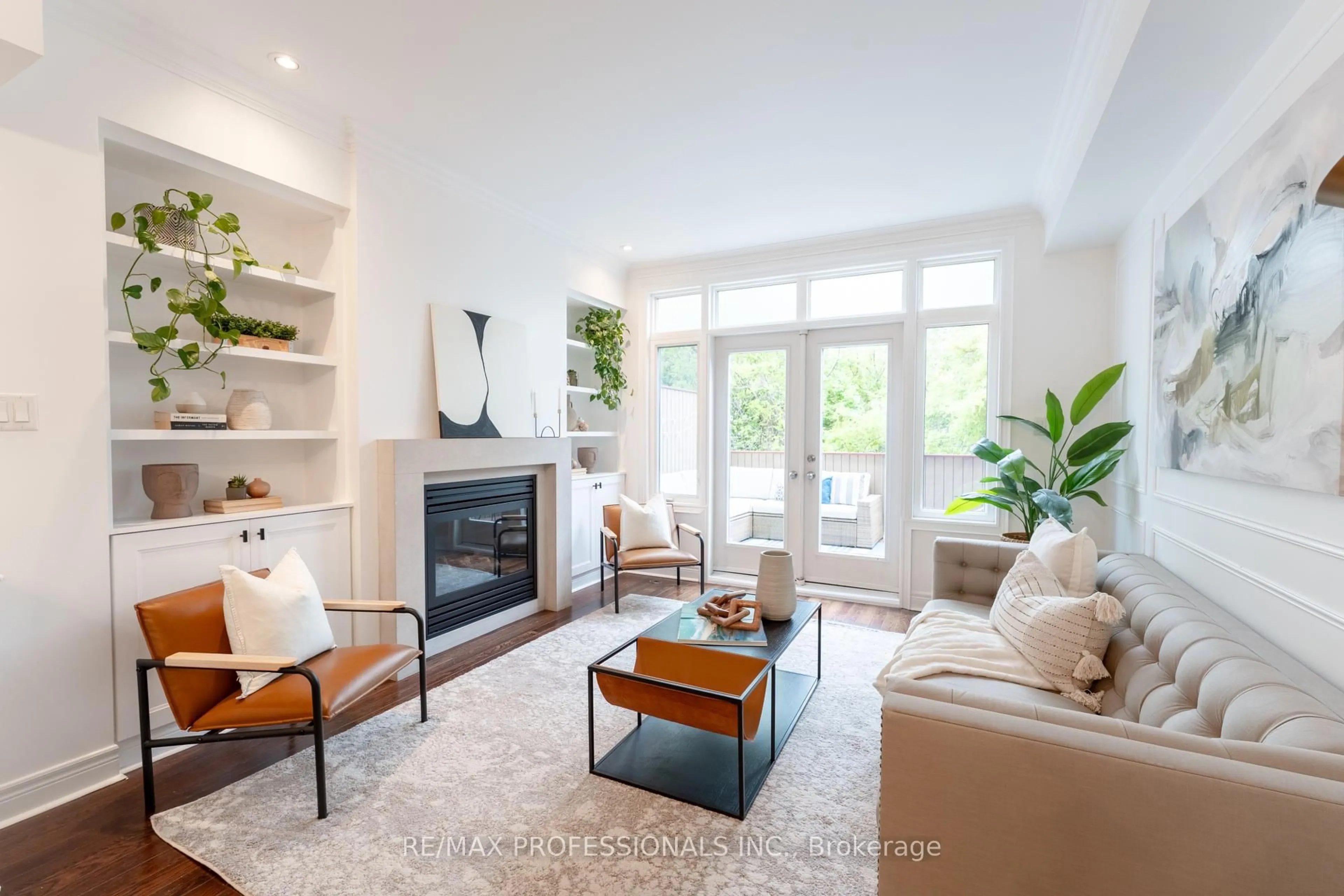 Living room with furniture, unknown for 72 Lobo Mews, Toronto Ontario M8Z 0B1