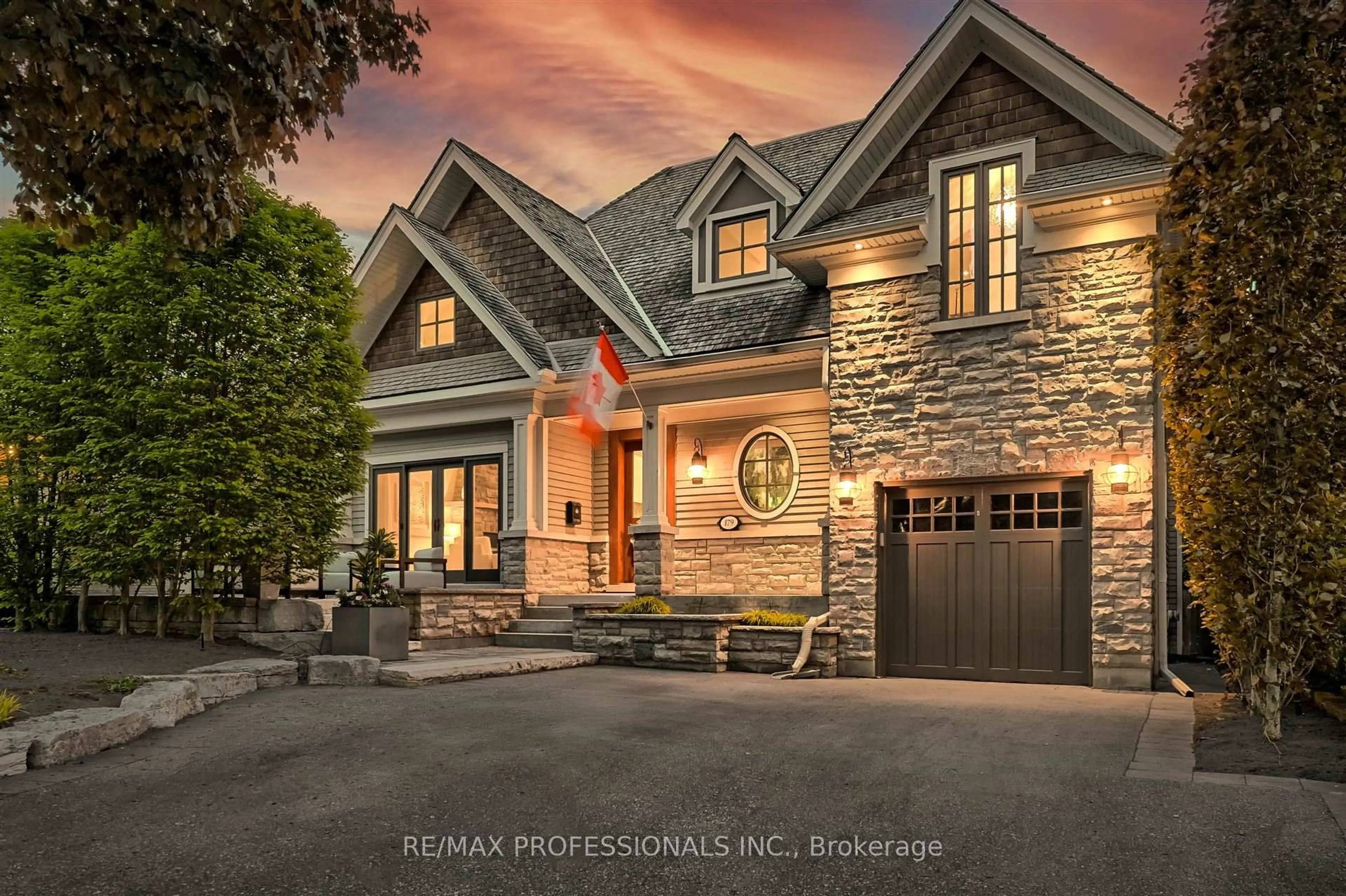 Home with brick exterior material, street for 179 Humbervale Blvd, Toronto Ontario M8Y 3R2