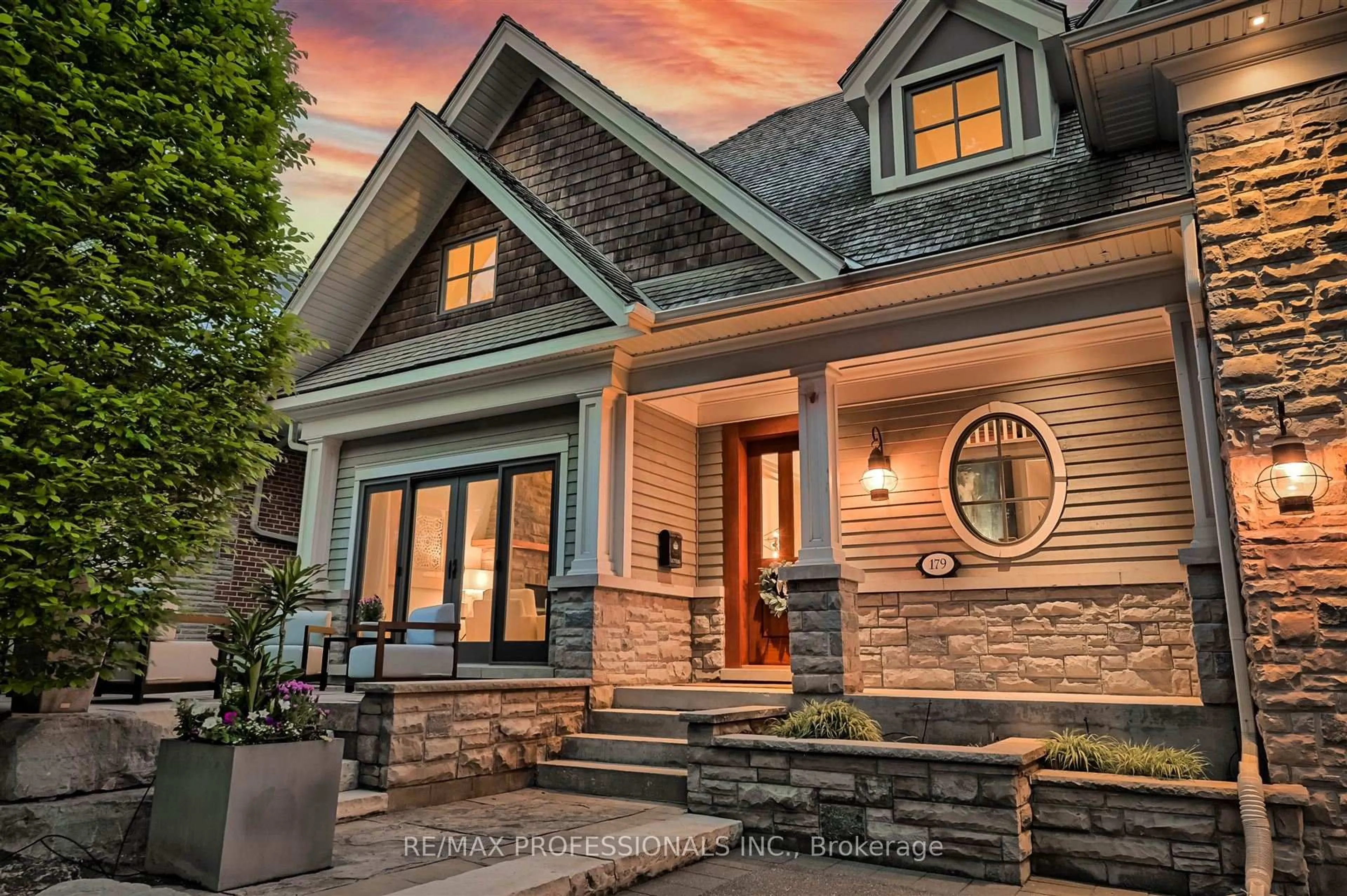 Home with brick exterior material, street for 179 Humbervale Blvd, Toronto Ontario M8Y 3R2