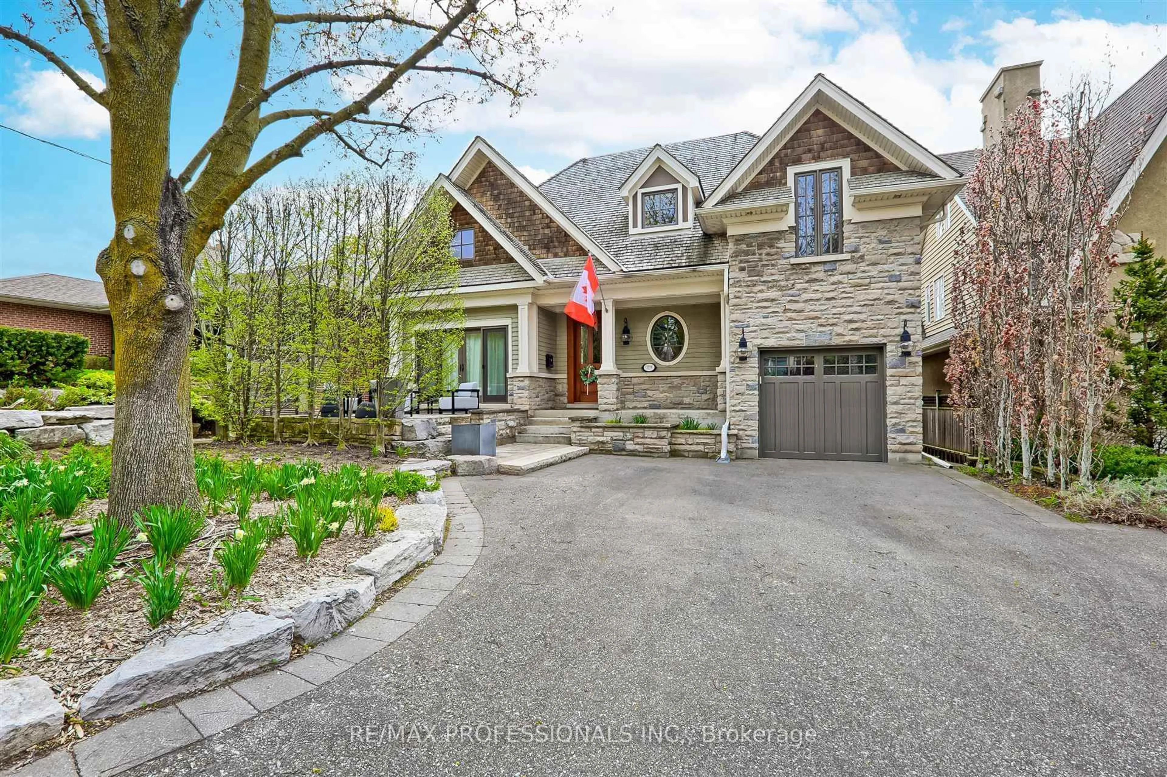 Home with brick exterior material, street for 179 Humbervale Blvd, Toronto Ontario M8Y 3R2