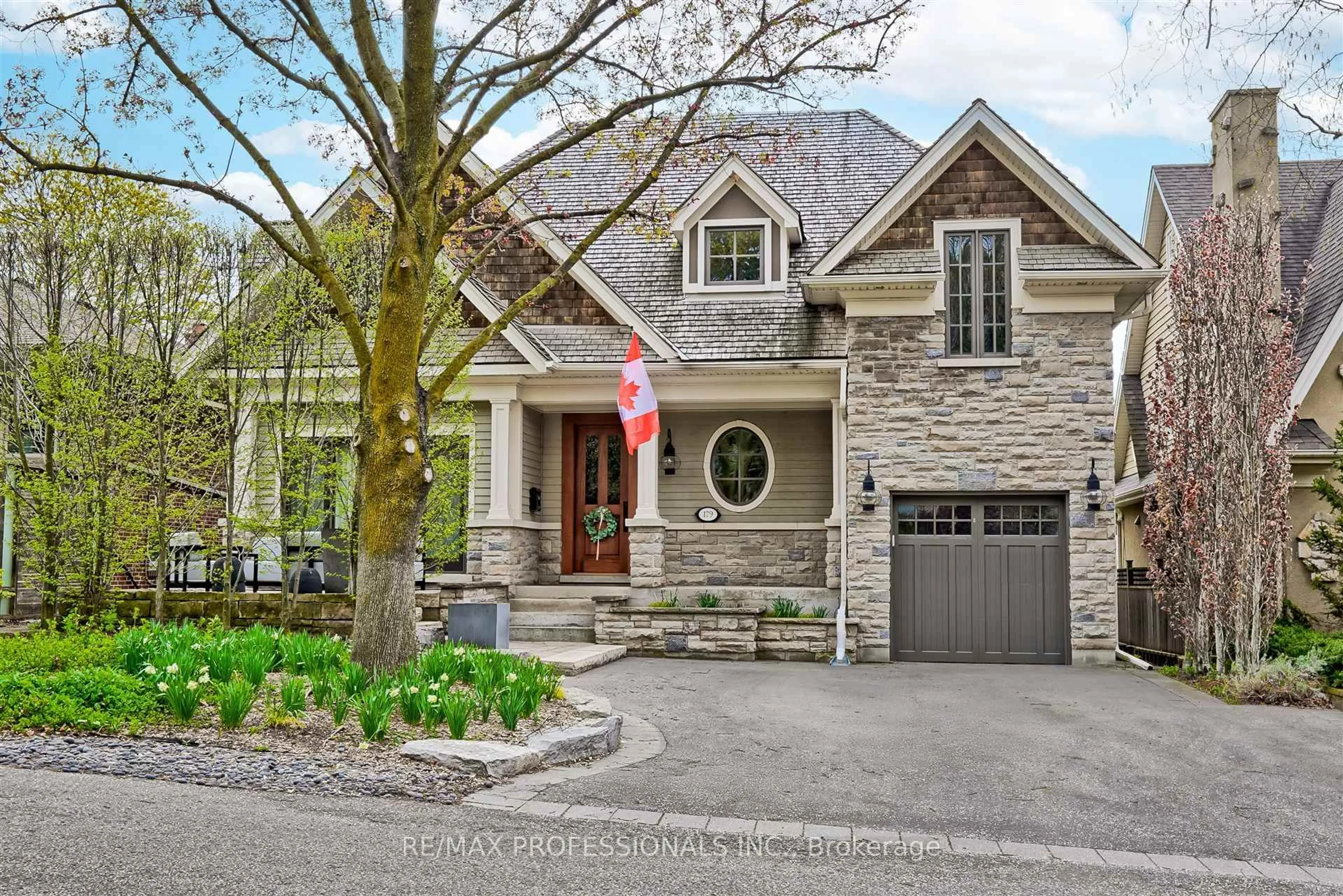 Home with brick exterior material, street for 179 Humbervale Blvd, Toronto Ontario M8Y 3R2