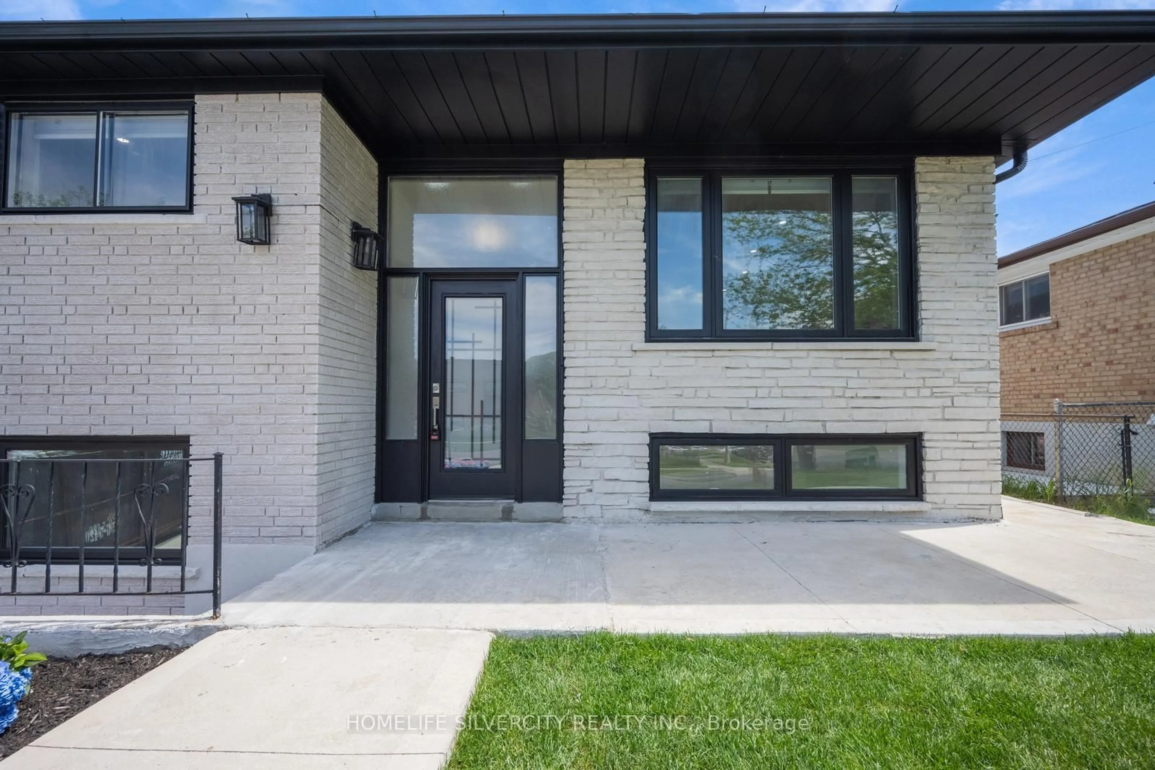 Home with brick exterior material, street for 7308 Redstone Rd, Mississauga Ontario L4T 2A9