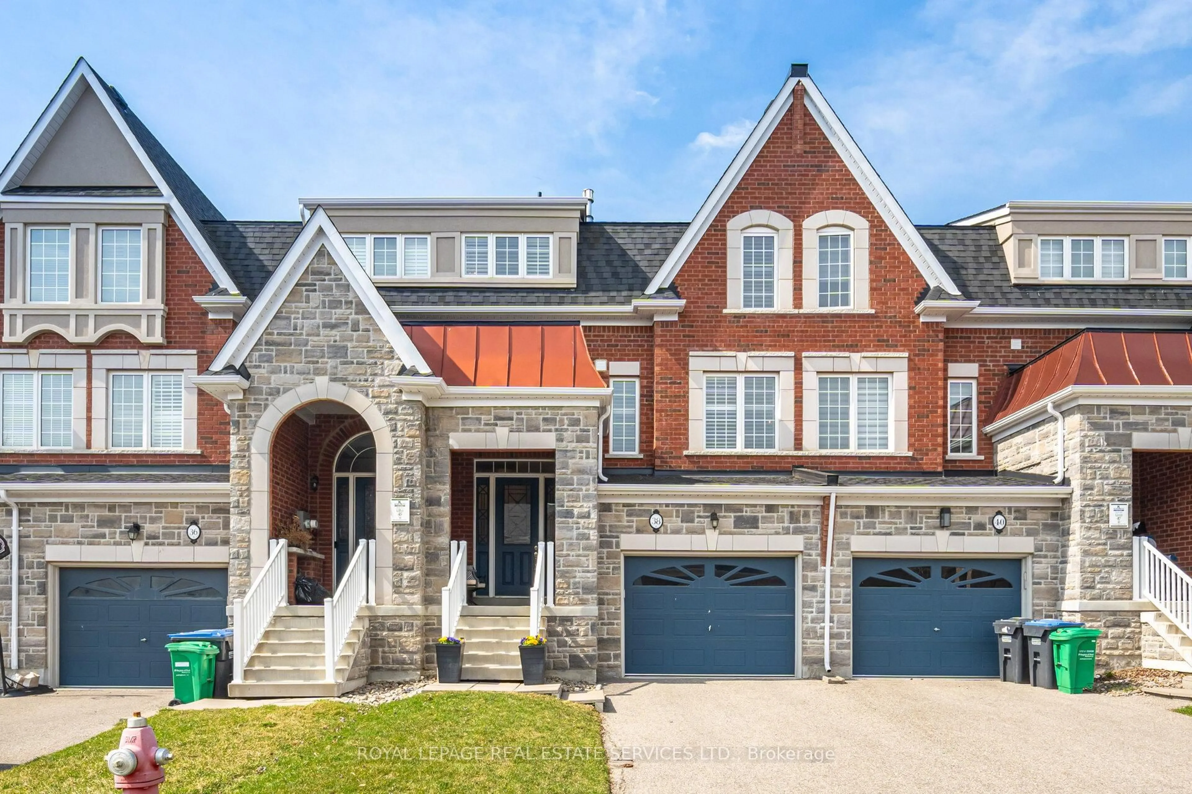 Home with brick exterior material, street for 38 Meadowcreek Rd, Caledon Ontario L7C 4A1