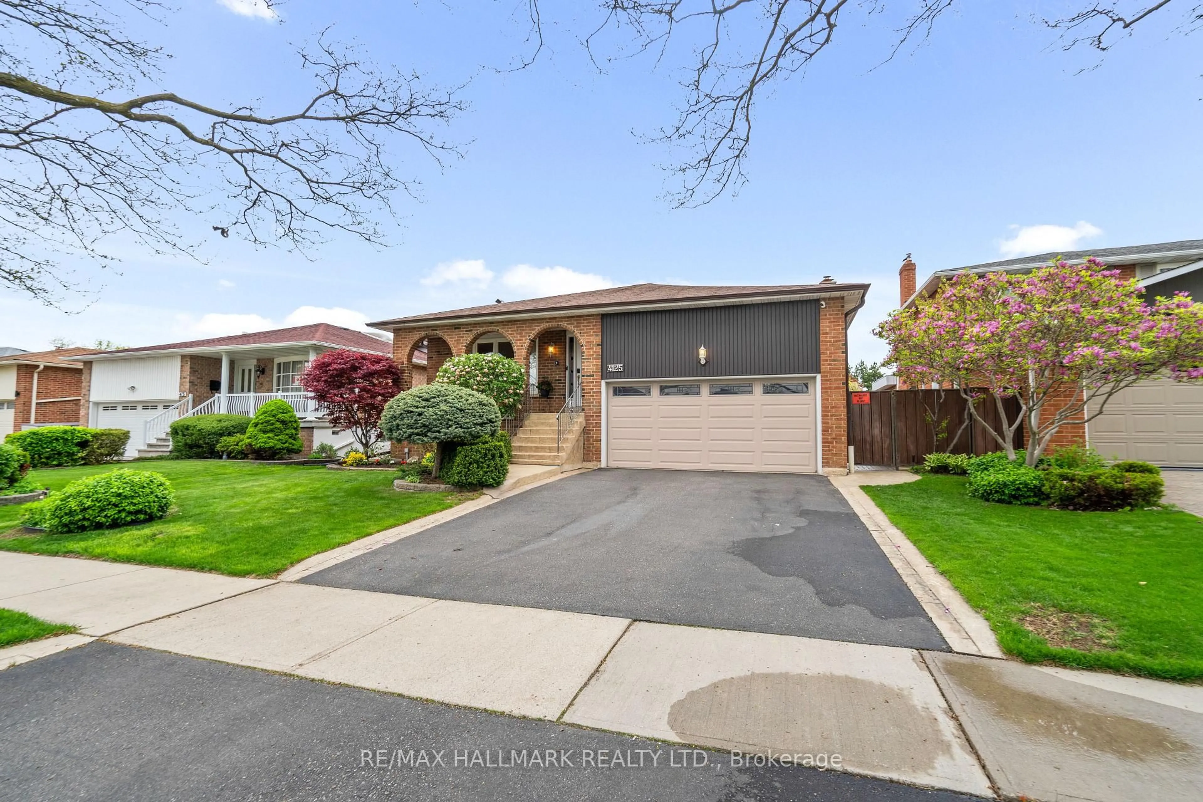 Unknown for 4125 Twine Cres, Mississauga Ontario L4Z 1E4