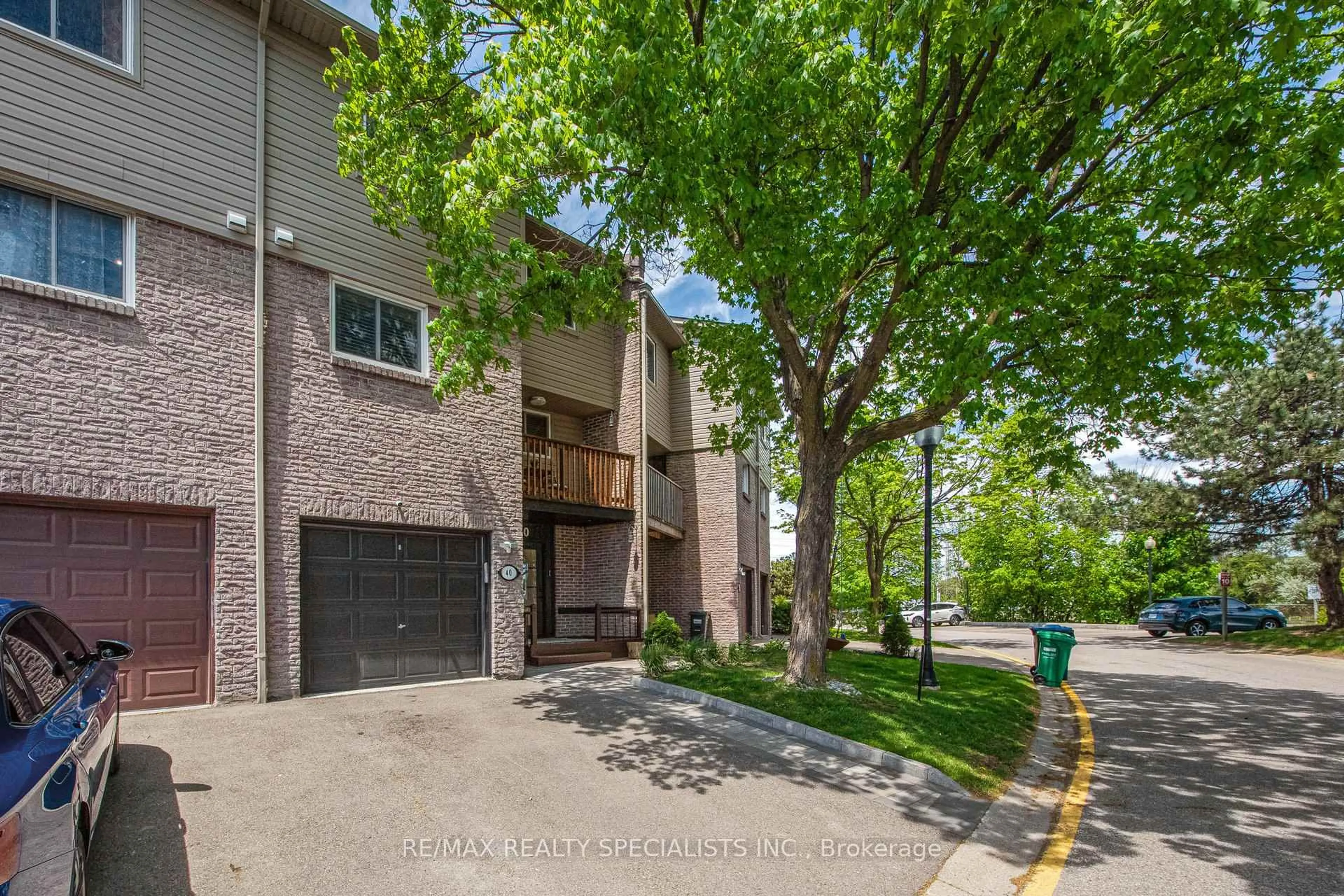 Unknown for 2035 Asta Dr #40, Mississauga Ontario L5A 3Y2