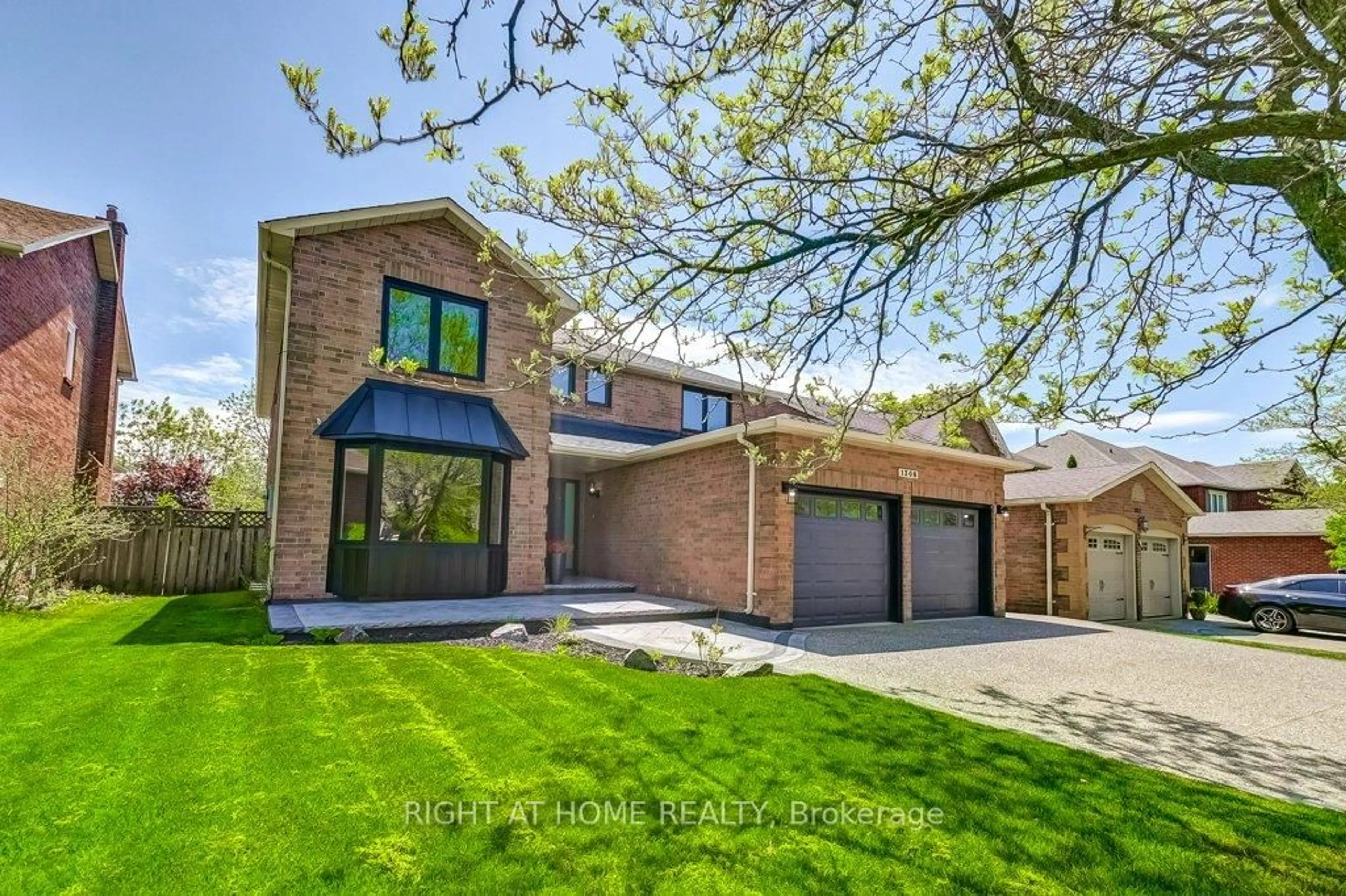 Home with brick exterior material, street for 1308 Fieldcrest Lane, Oakville Ontario L6M 2N6