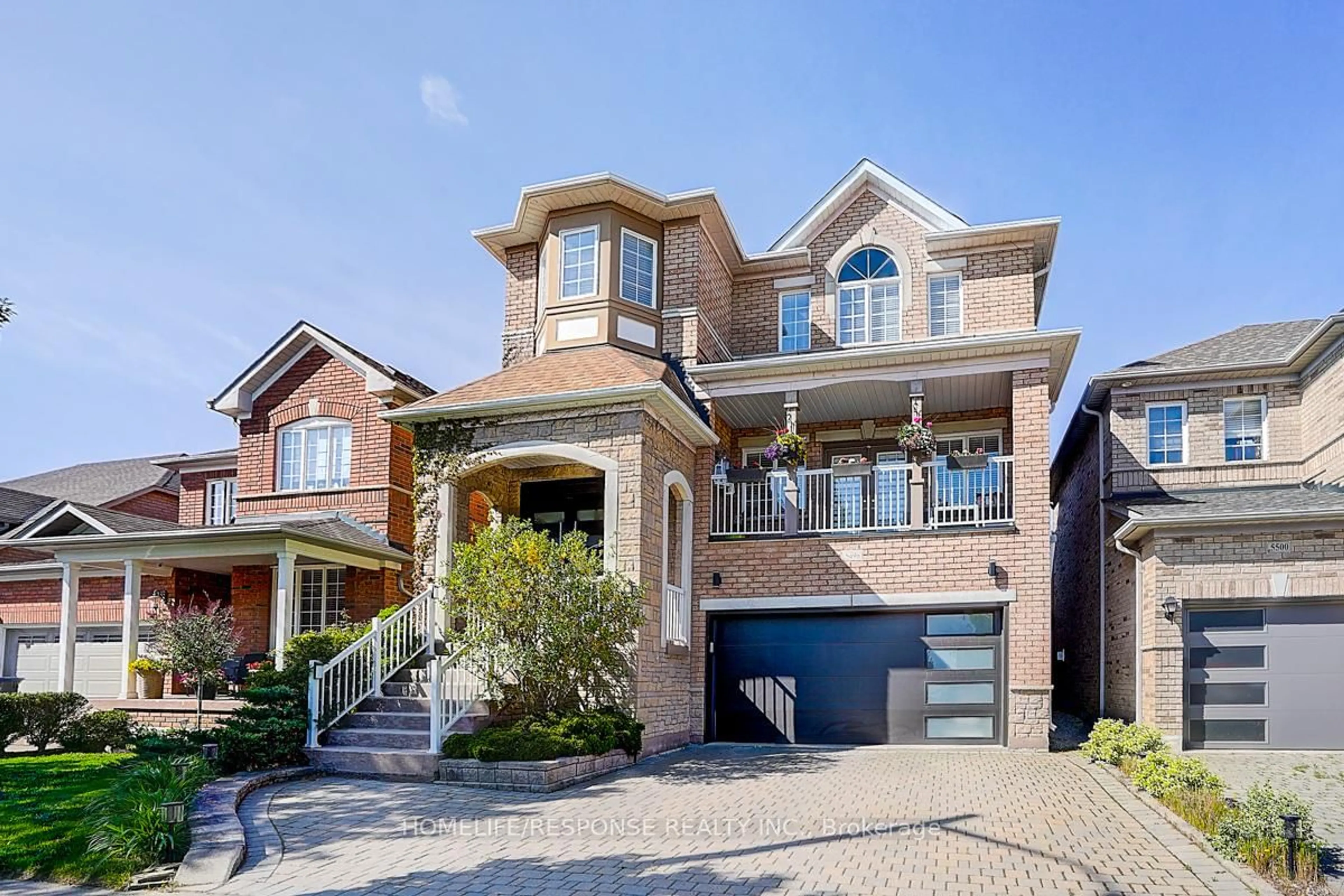 Home with brick exterior material, street for 5496 LONGFORD Dr, Mississauga Ontario L5M 6N3