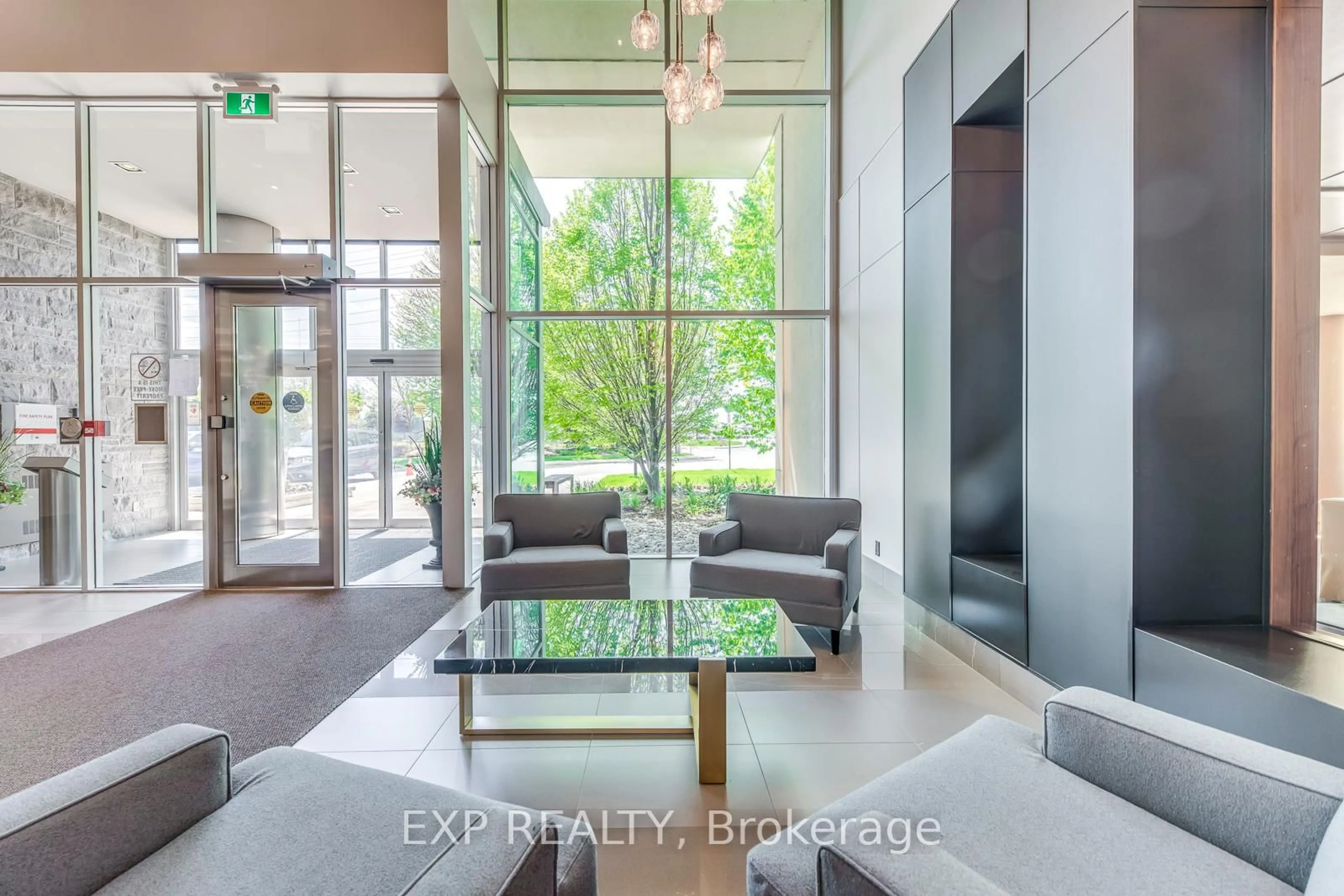 Unknown for 1055 Southdown Rd #905, Mississauga Ontario L5J 0A3