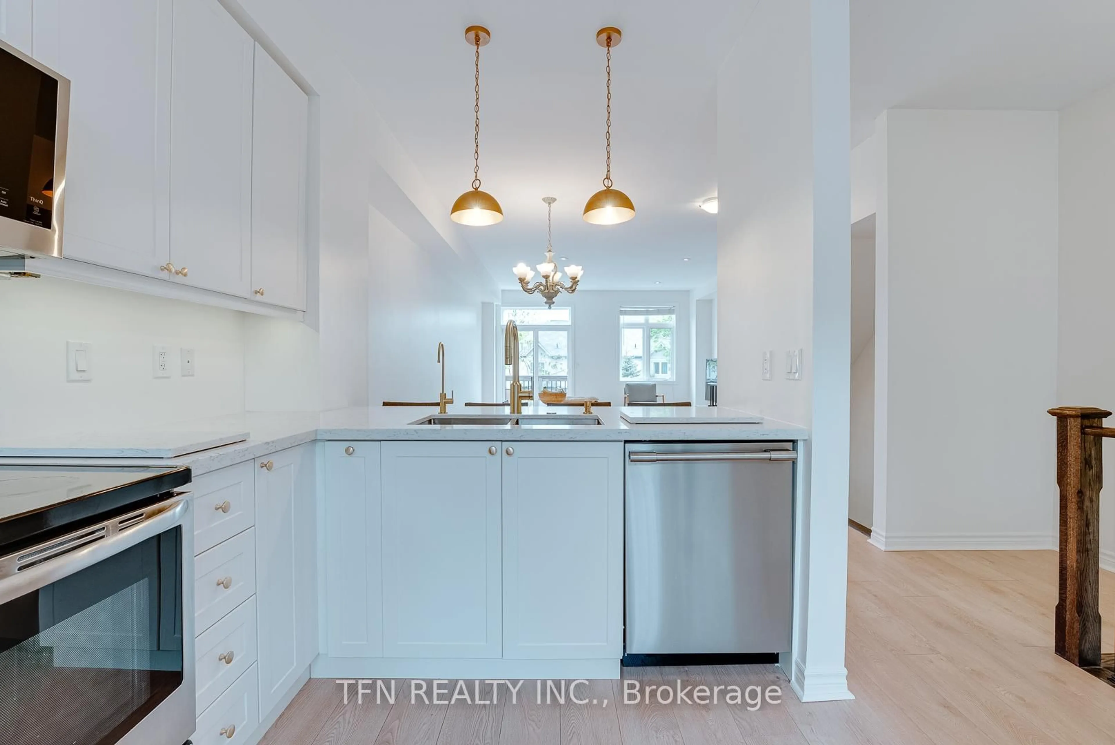 Open concept kitchen, unknown for 2360 Treversh Common, Burlington Ontario L7R 0C8