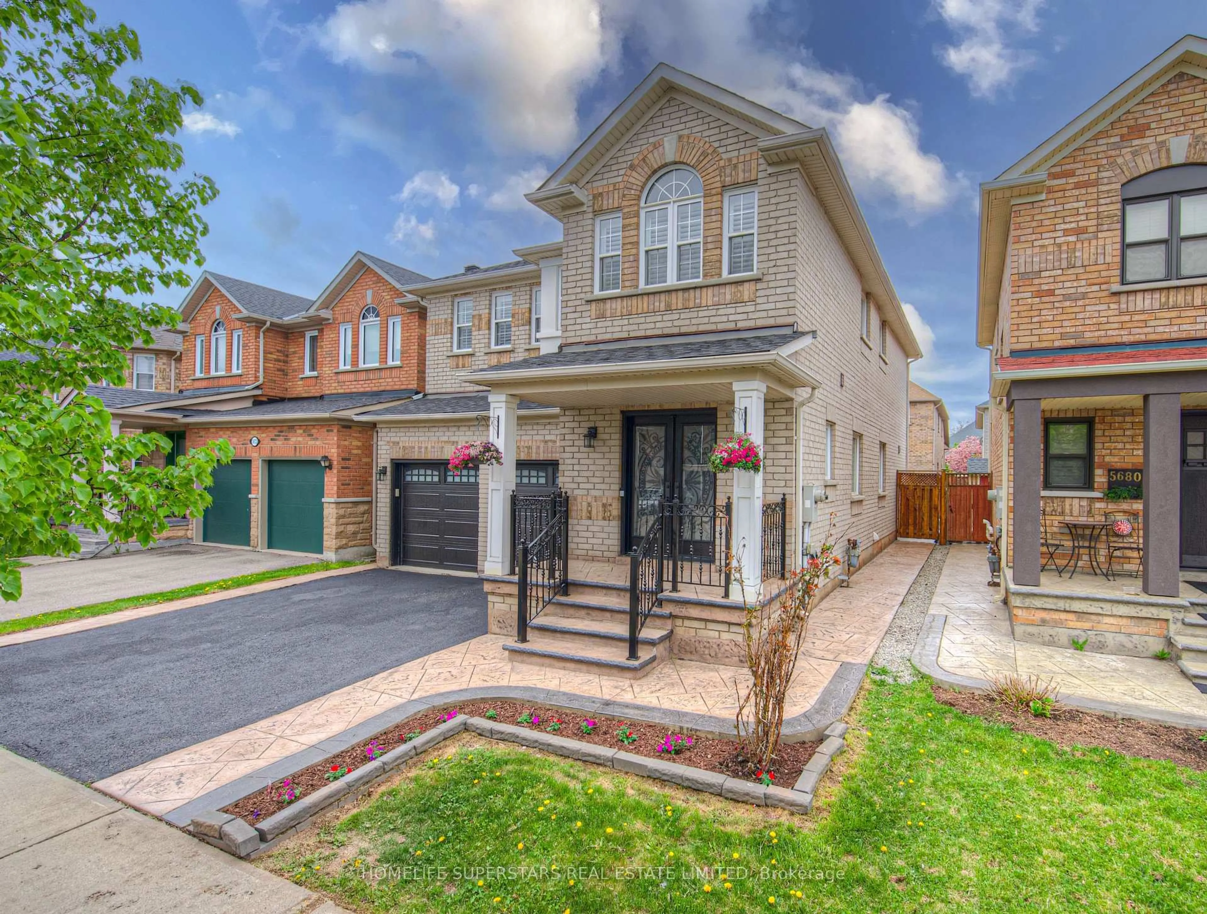 Home with brick exterior material, street for 5676 Fantasia Manr, Mississauga Ontario L5M 7B1
