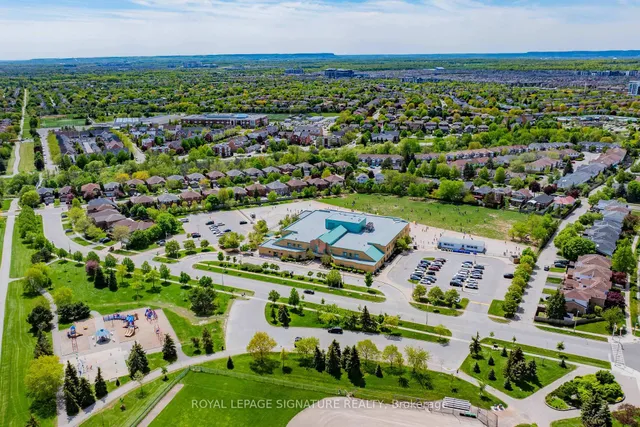 Additional property image - 216 Gatwick Dr