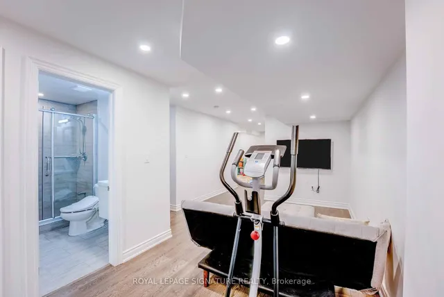 Additional property image - 216 Gatwick Dr