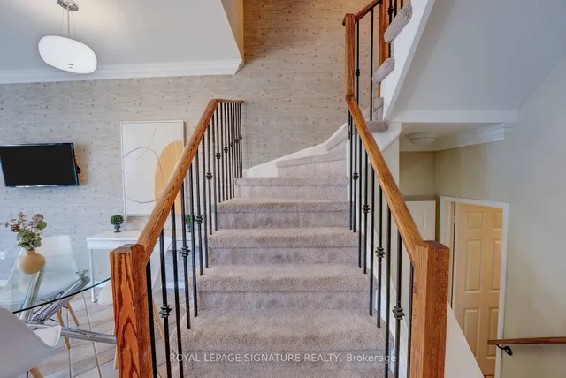 Additional property image - 216 Gatwick Dr