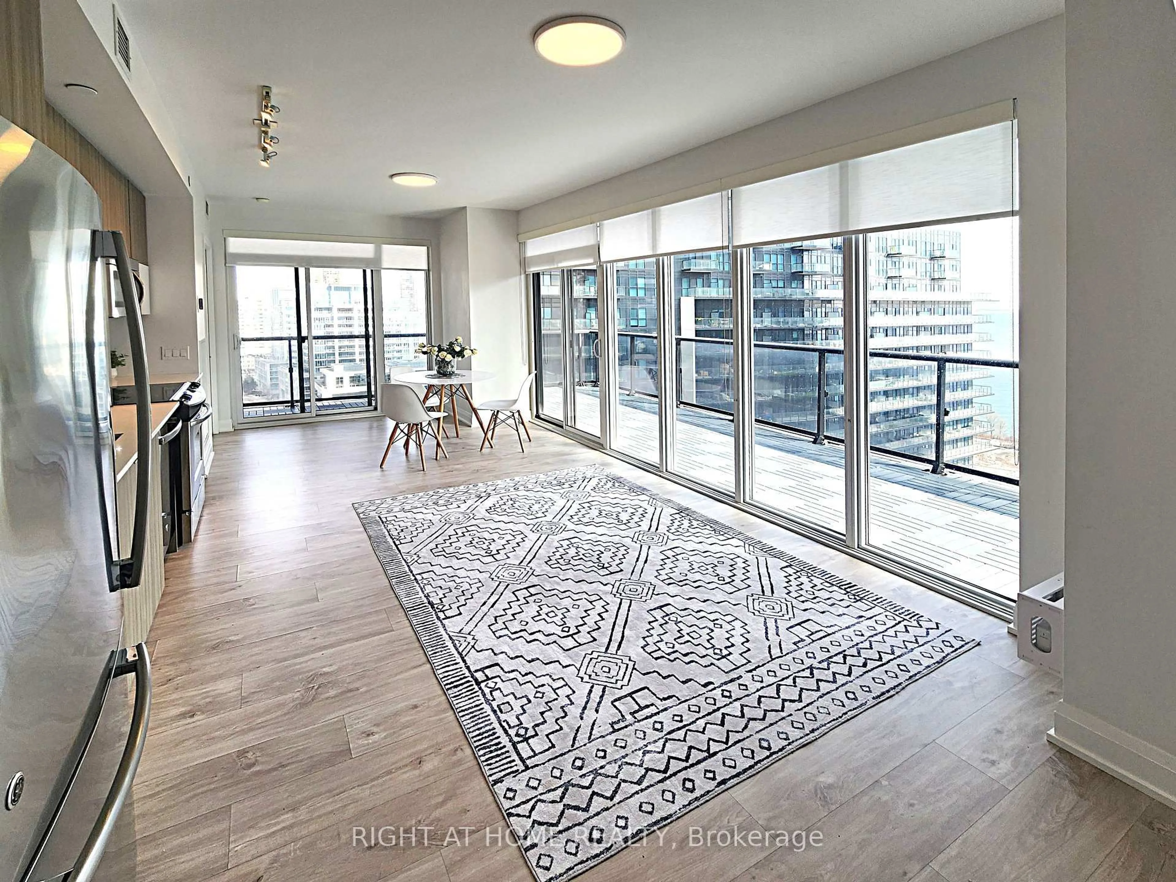 Unknown for 56 Annie Craig Dr #1402, Toronto Ontario M8V 0C8