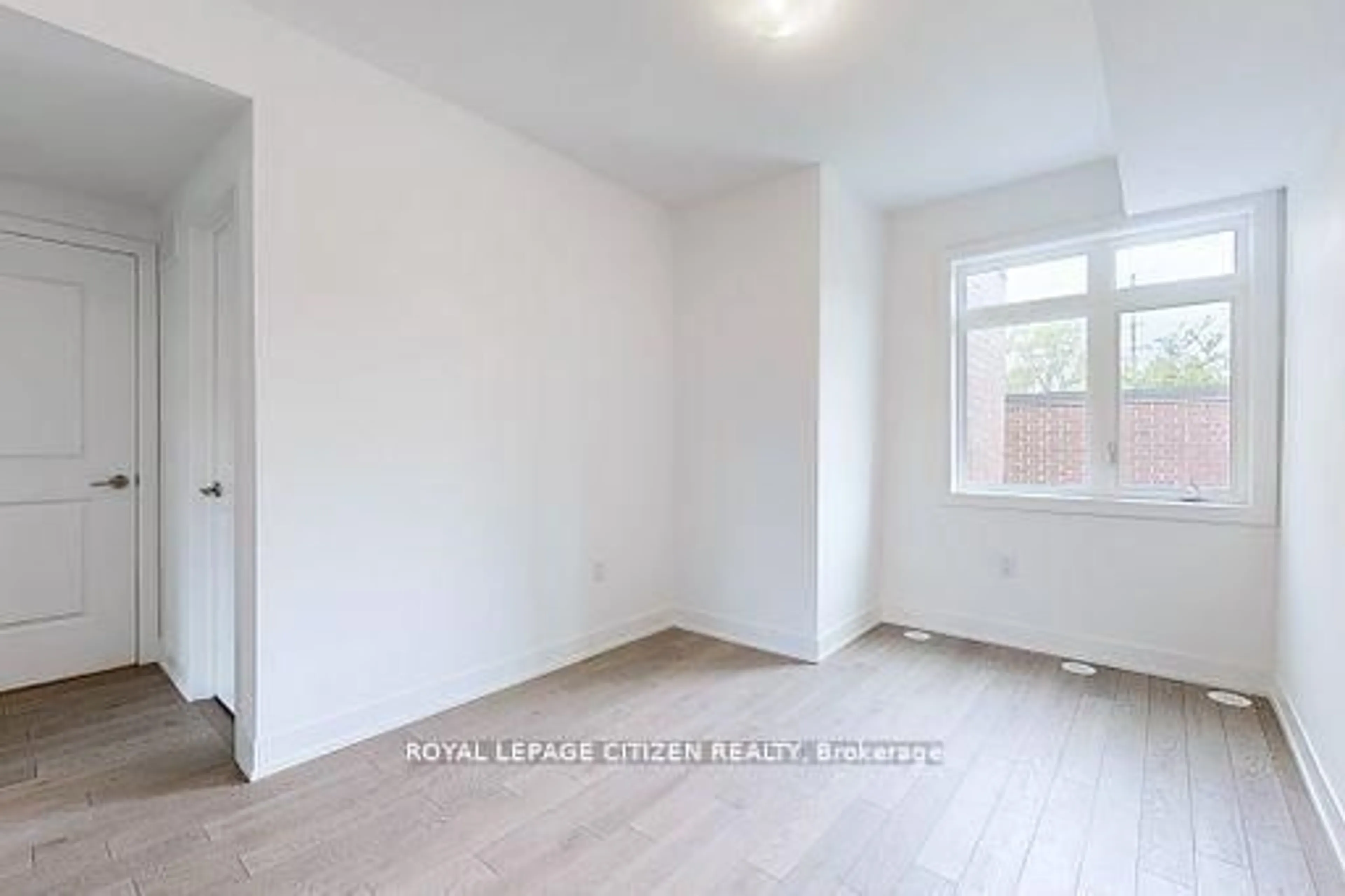 A pic of a room for 1062 Douglas Mccurdy Comm N/A #125, Mississauga Ontario L5G 0C6