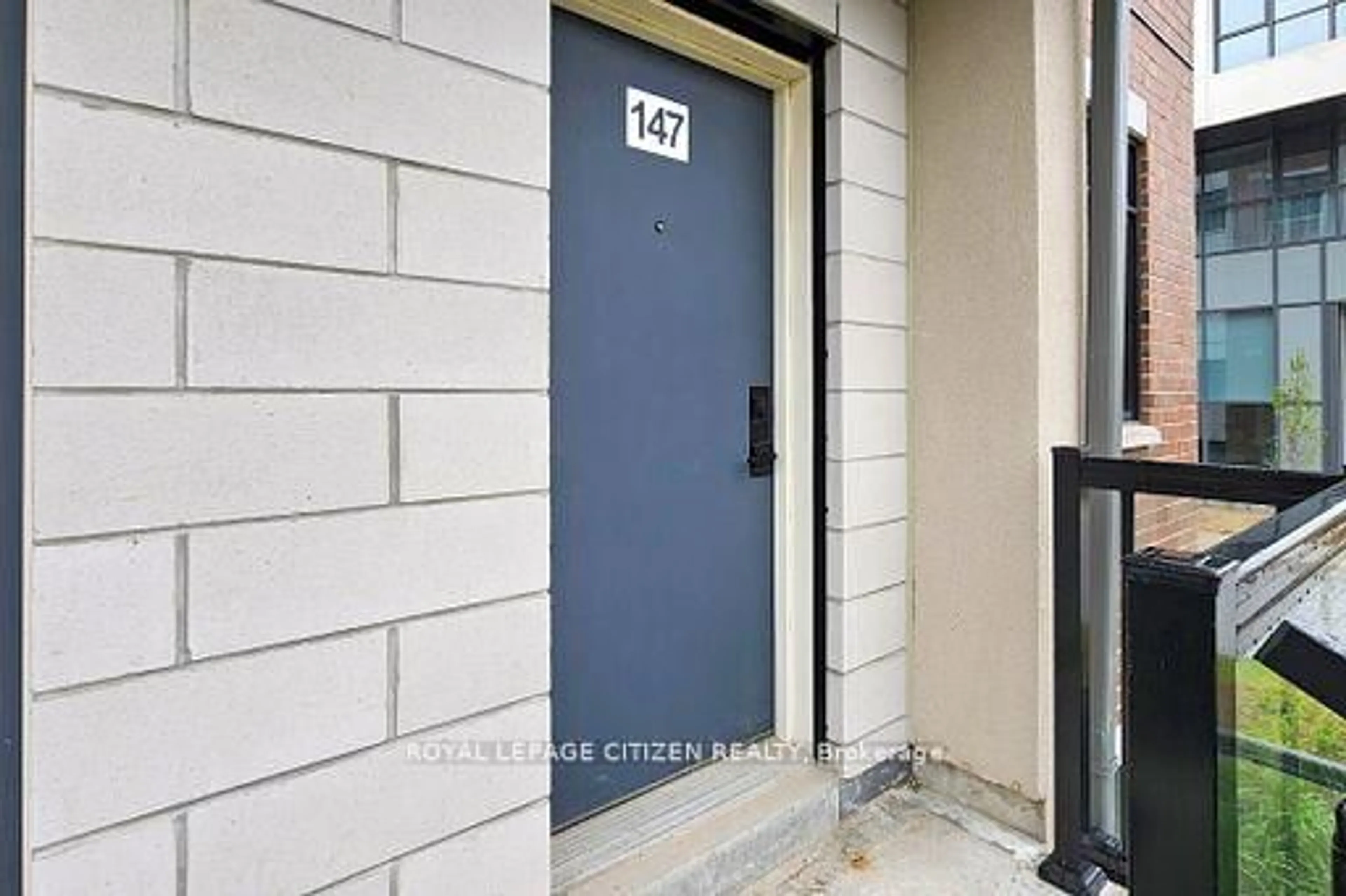Indoor entryway for 1075 Douglas Mccurdy Comm N/A #147, Mississauga Ontario L5G 0C6