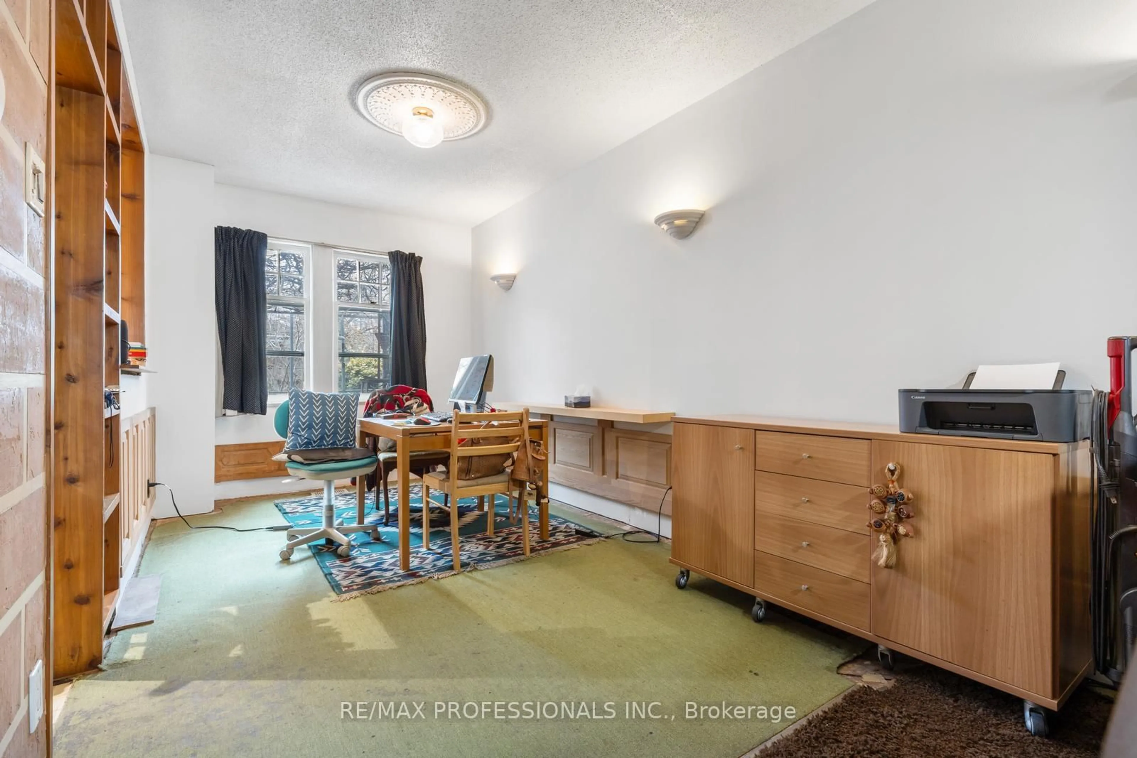 A pic of a room for 857 Windermere Ave, Toronto Ontario M6S 3M5