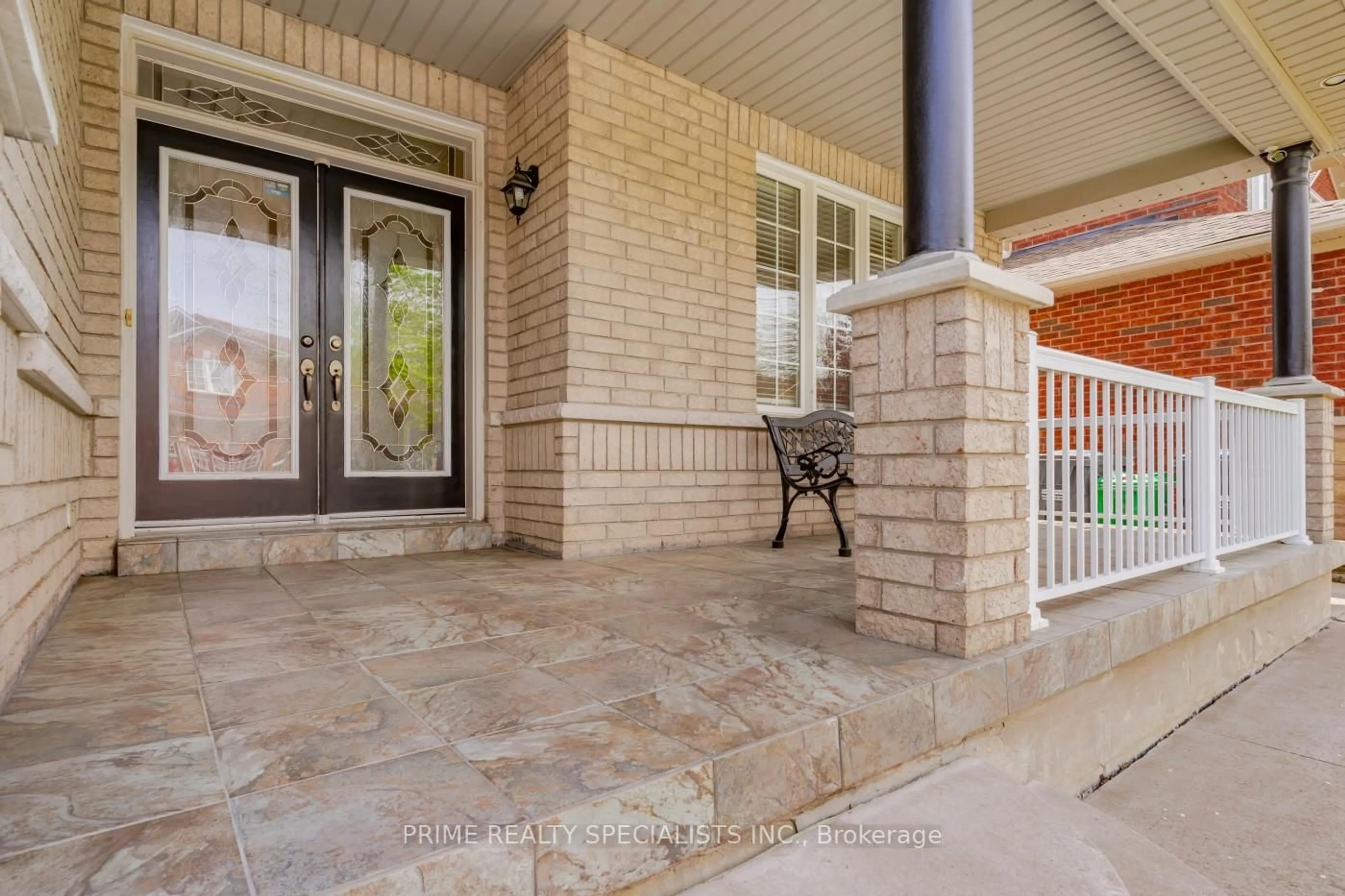 Unknown for 50 Gallucci Cres, Brampton Ontario L6P 1R6