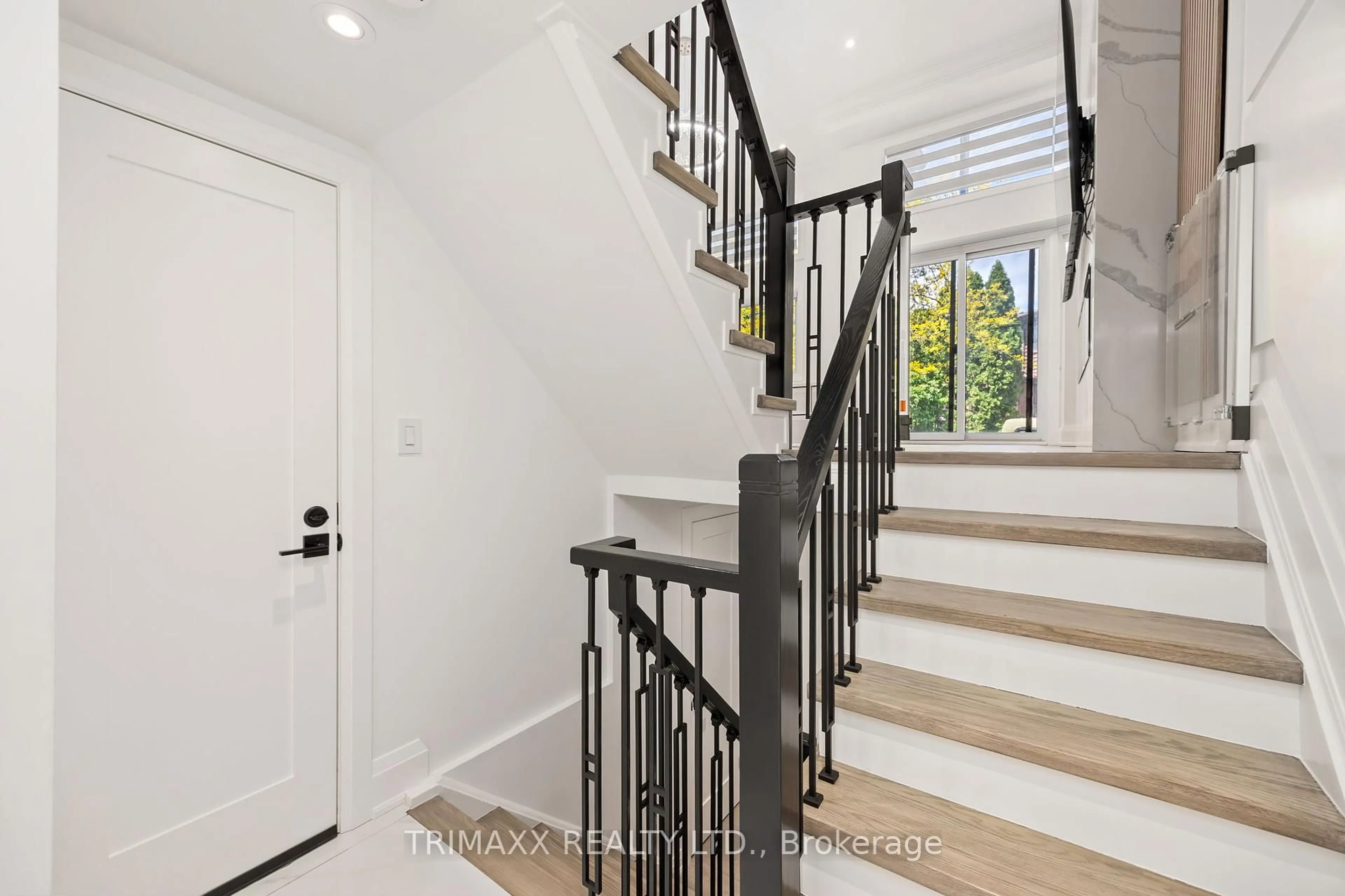 Unknown for 4165 Fieldgate Dr #42, Mississauga Ontario L4W 2M9