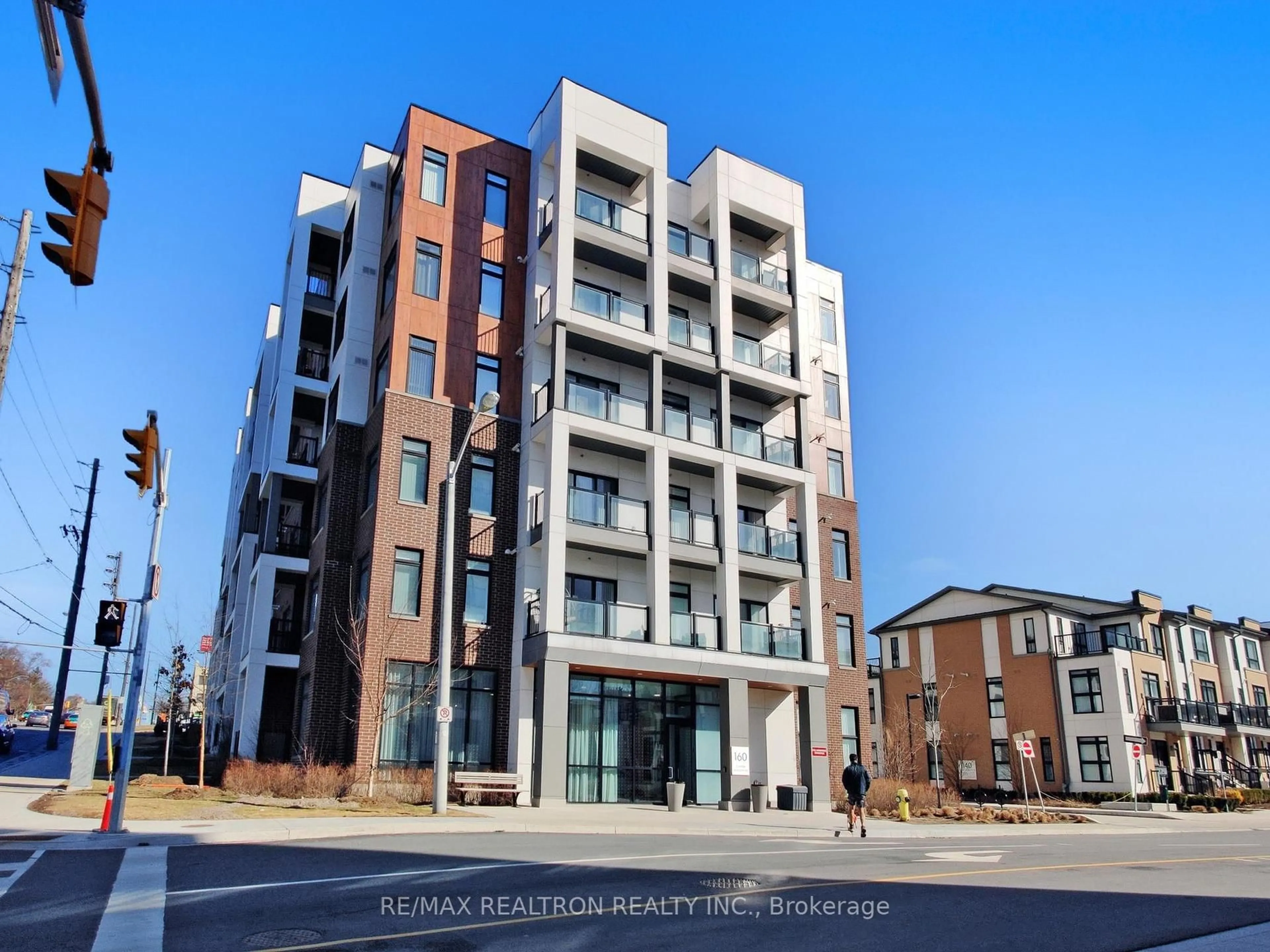 A pic from outside/outdoor area/front of a property/back of a property/a pic from drone, unknown for 160 Canon Jackson Dr #108, Toronto Ontario M6M 0B6