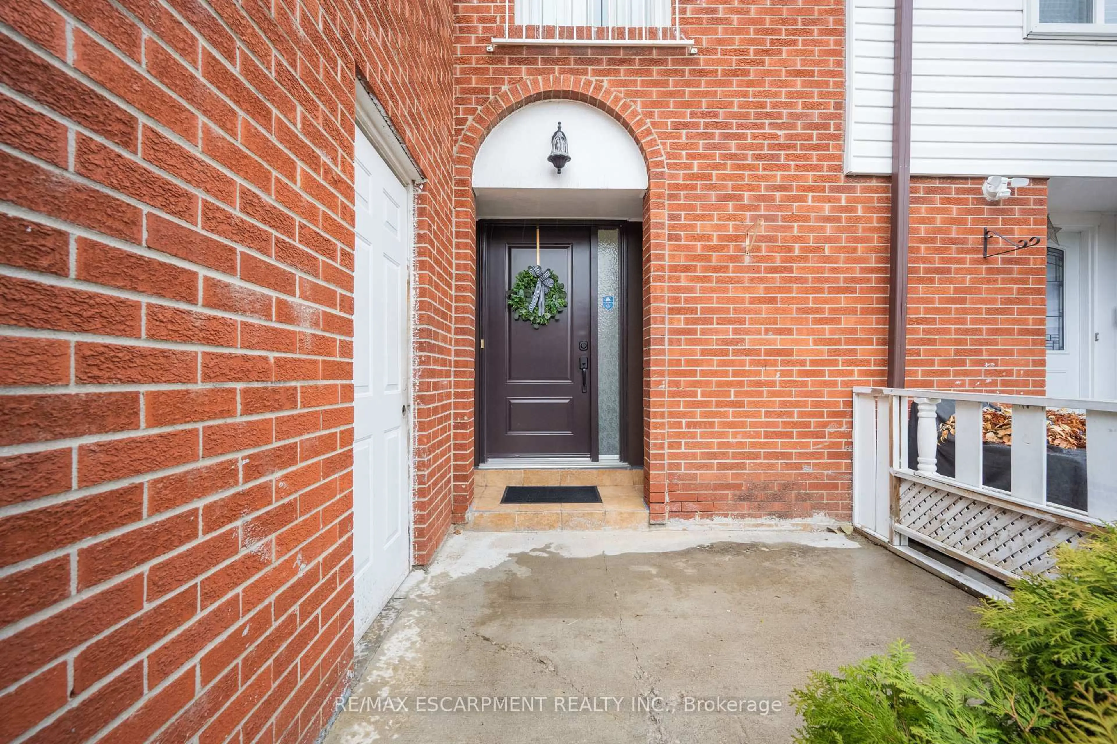 Unknown for 3430 Brandon Gate Dr #31, Mississauga Ontario L4T 3T4