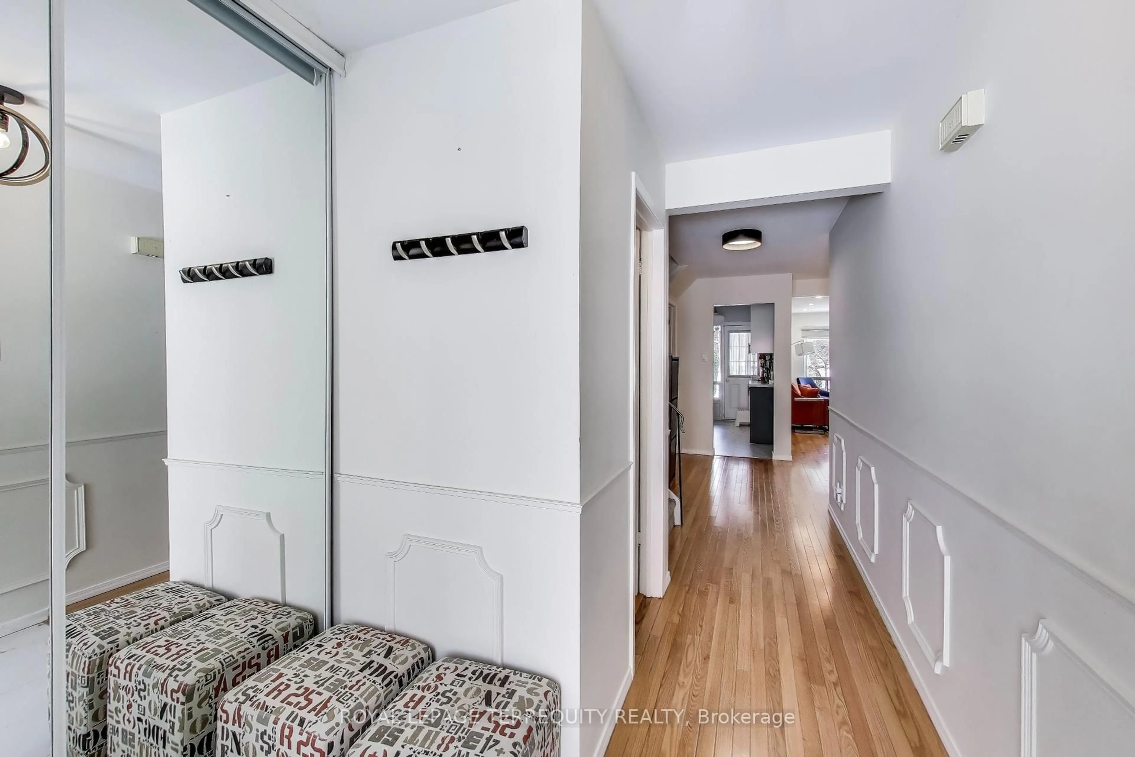 Indoor entryway for 2020 South Millway N/A #52, Mississauga Ontario L5L 1K2