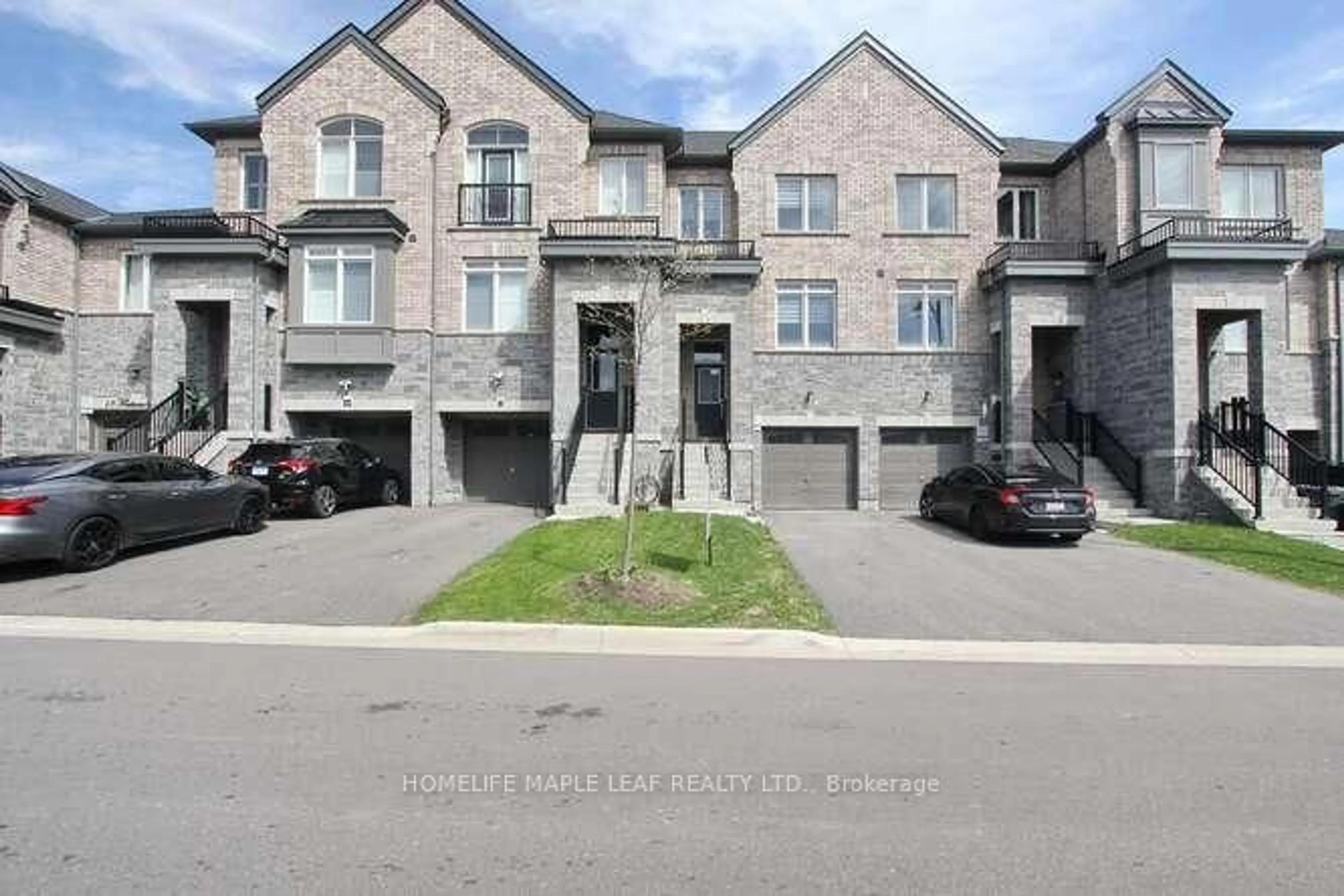 A pic from outside/outdoor area/front of a property/back of a property/a pic from drone, street for 7 Flaibano St, Brampton Ontario L6Z 1X9