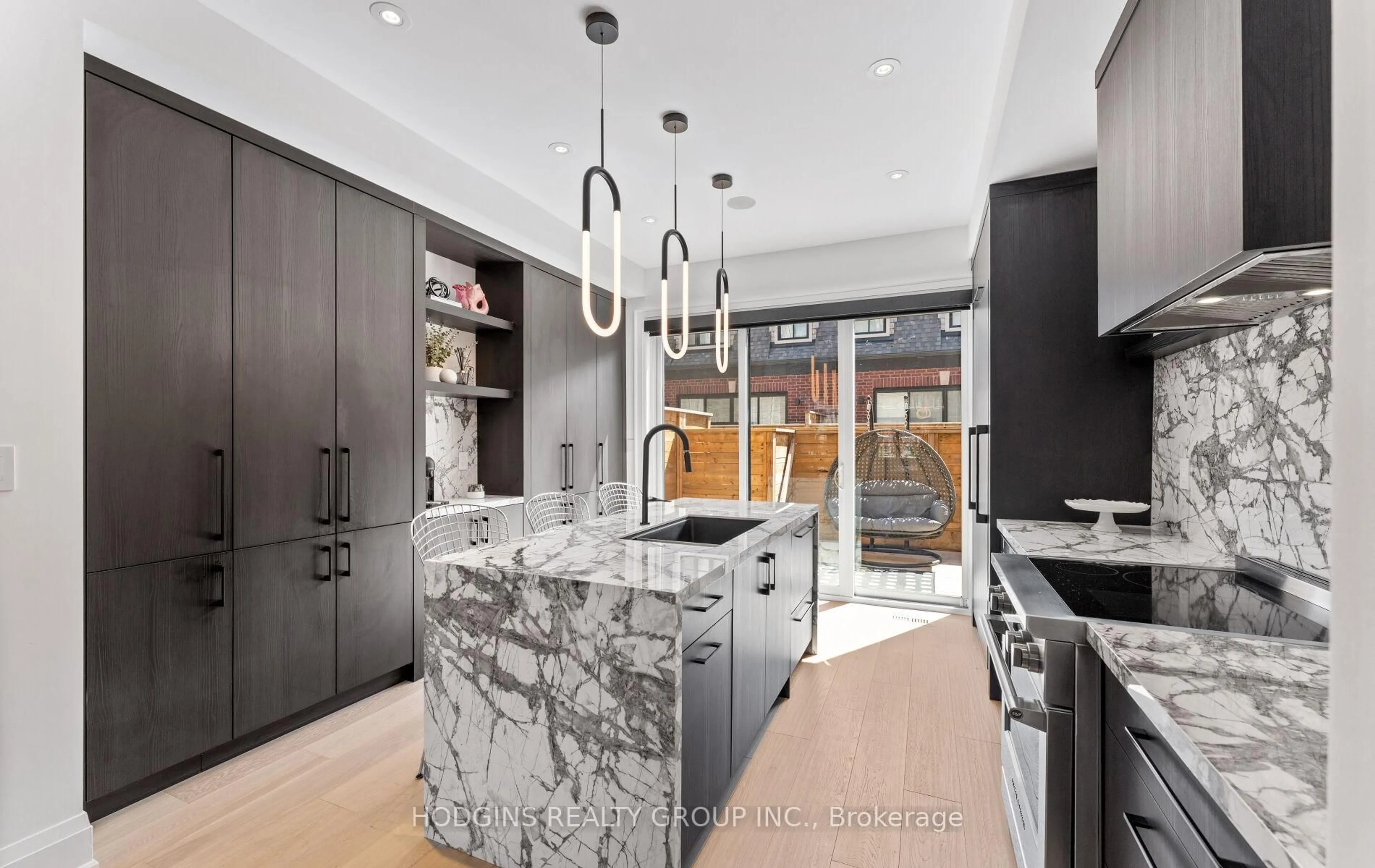 Contemporary kitchen, unknown for 10 Lunar Cres #24, Mississauga Ontario L5M 2P6
