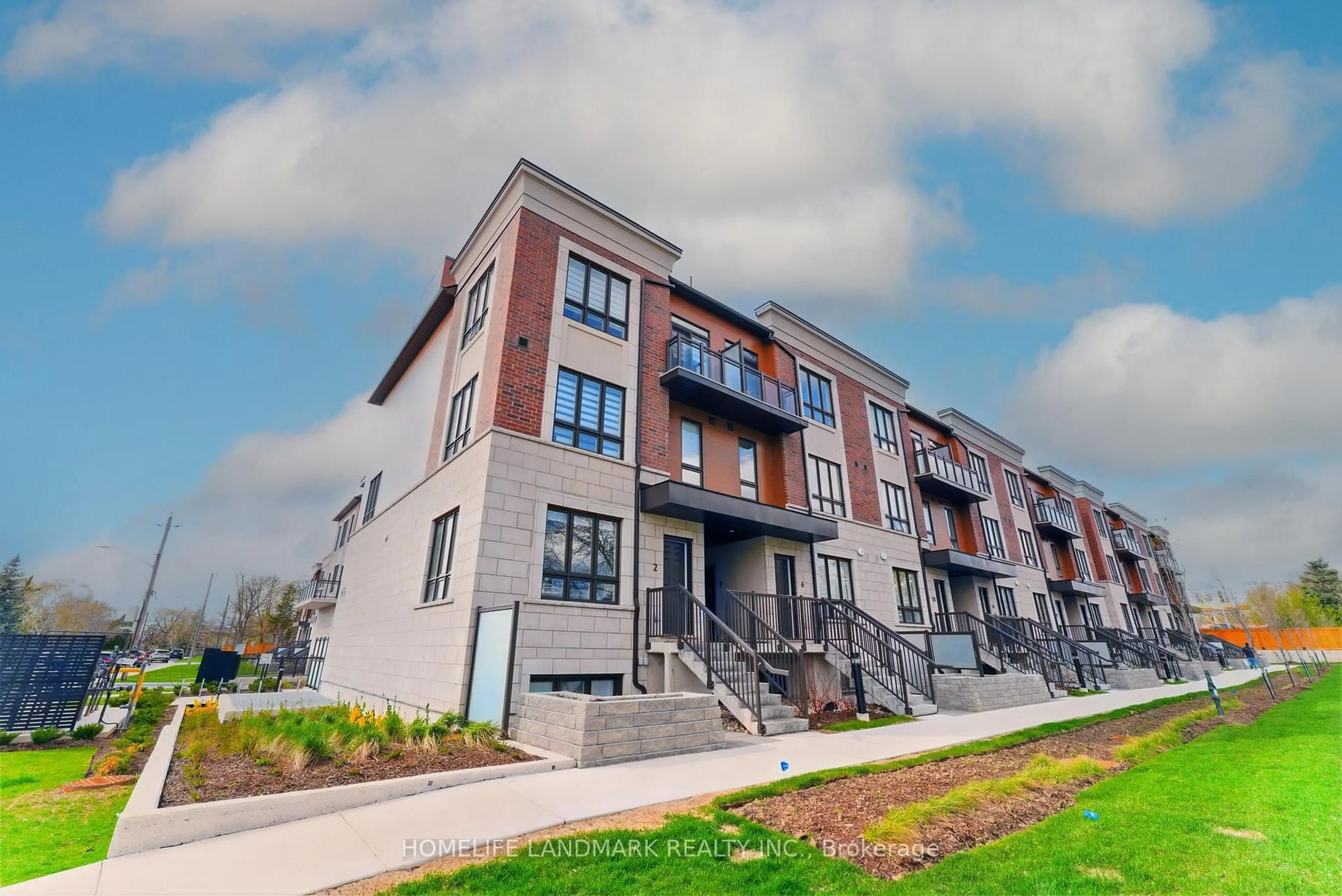 Unknown for 4015 Hickory Dr #2, Mississauga Ontario L4W 1L1