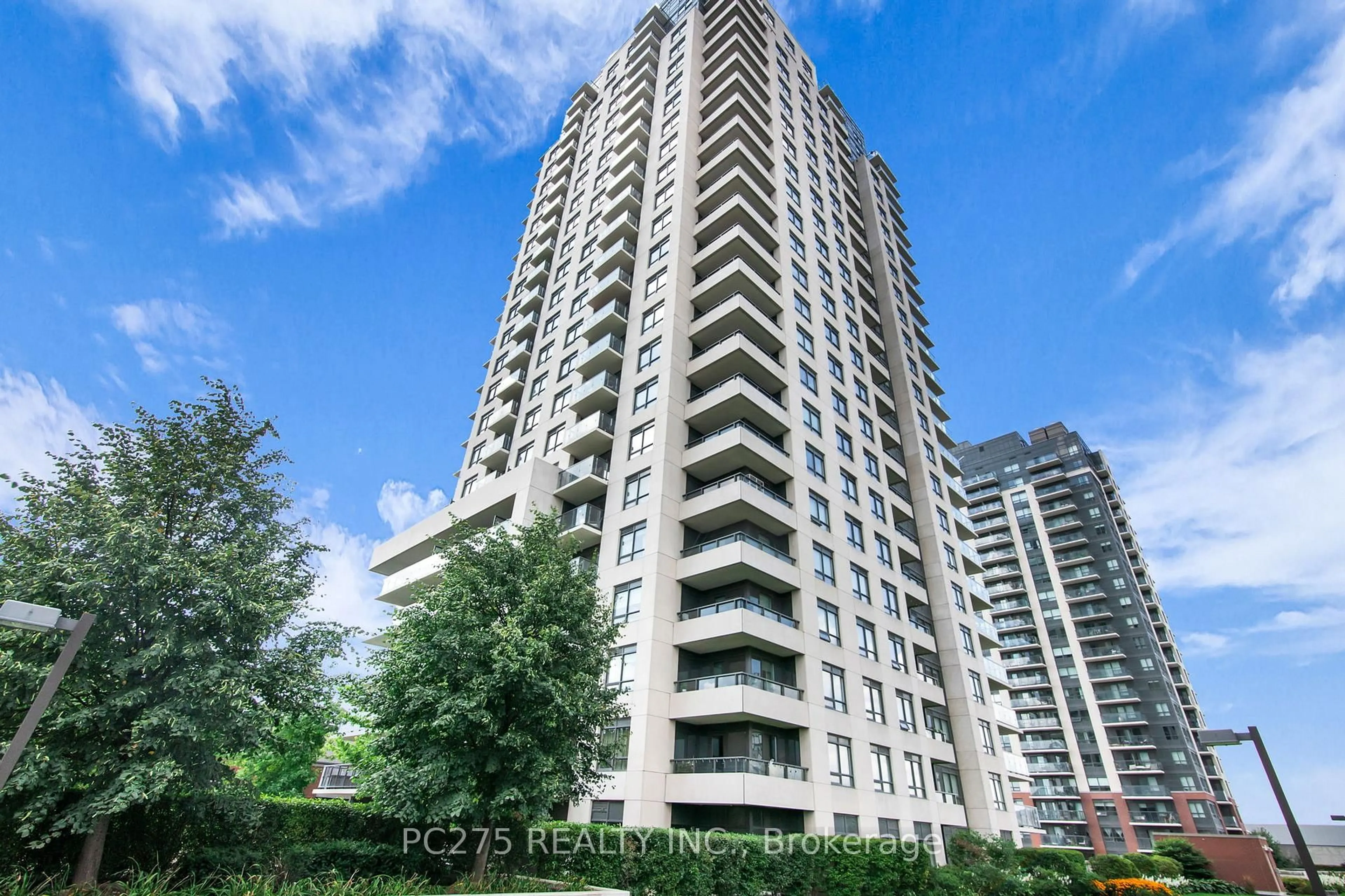 A pic from outside/outdoor area/front of a property/back of a property/a pic from drone, city buildings view from balcony for 1410 Dupont St #2708, Toronto Ontario M6H 0B6
