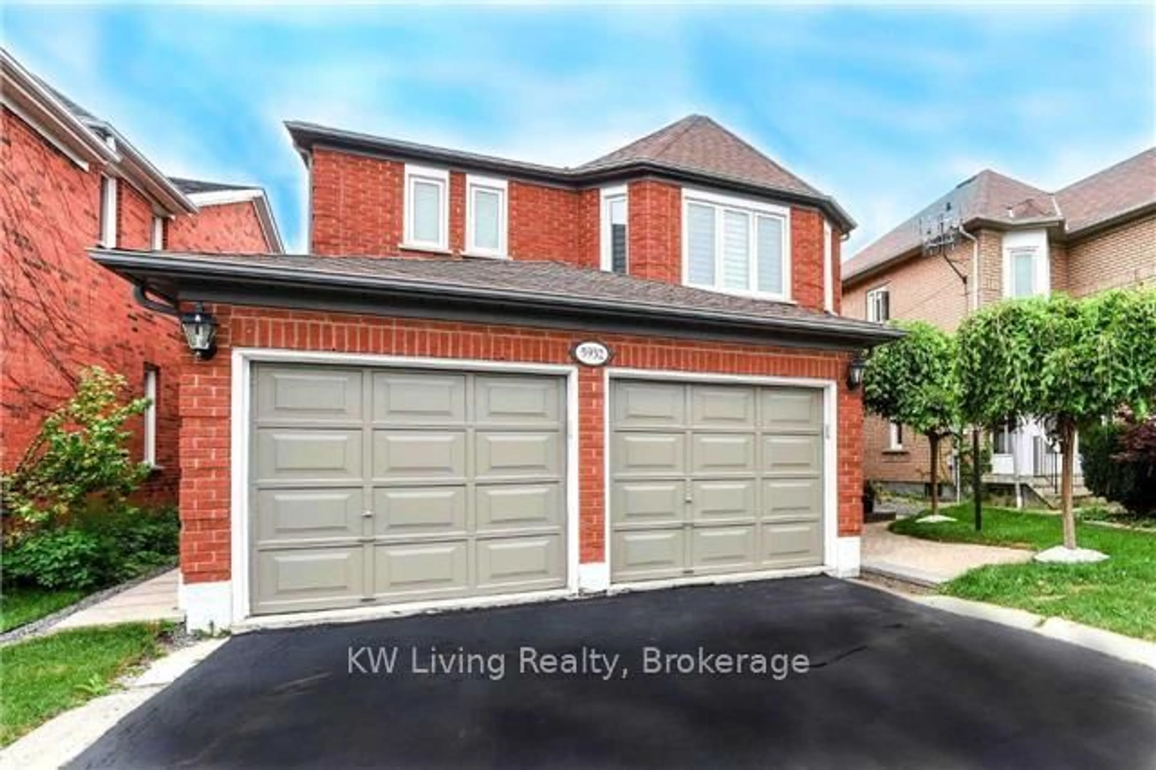 Home with brick exterior material, street for 5932 Hemingway Rd, Mississauga Ontario L5M 5M1