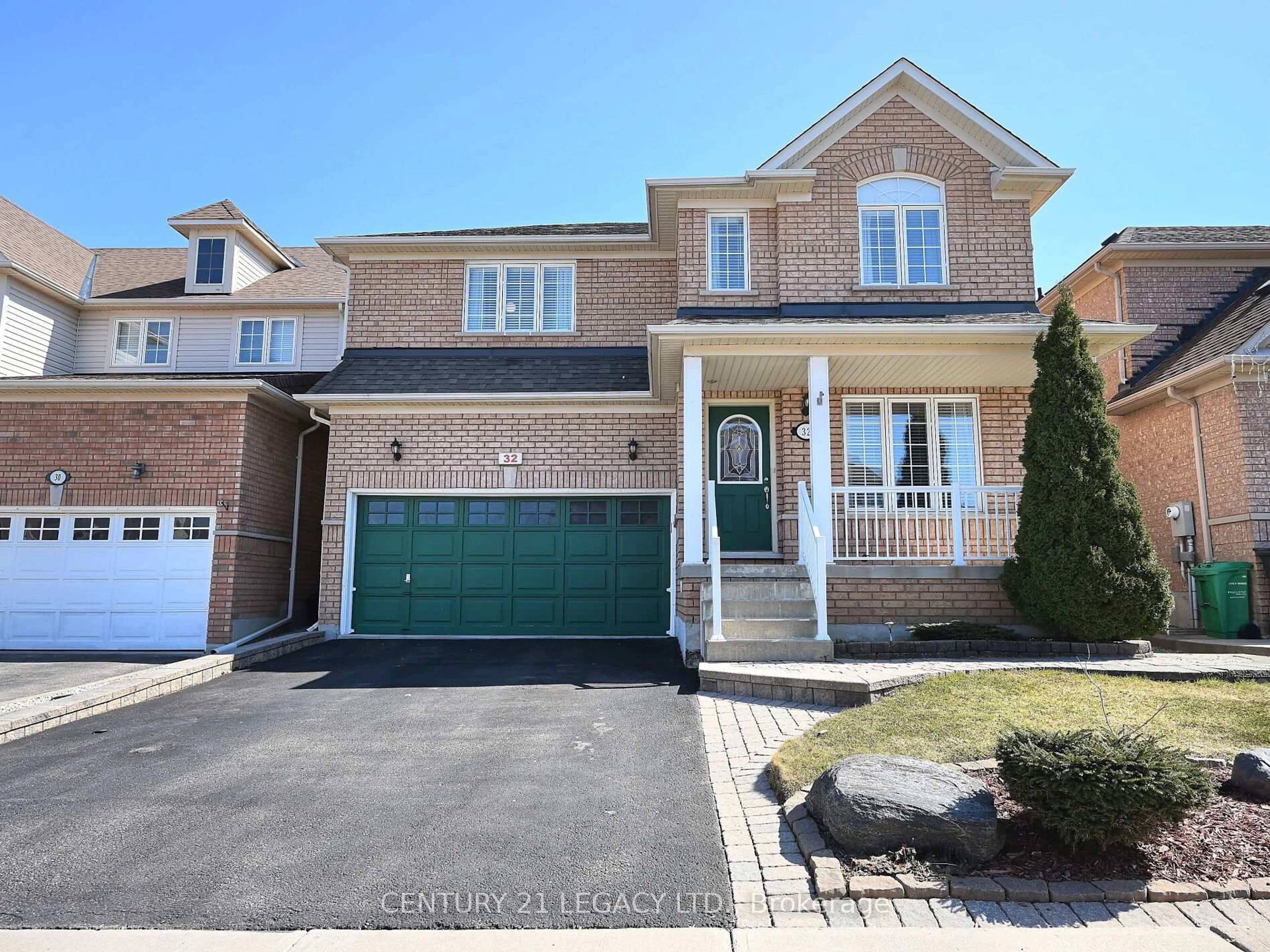 Home with brick exterior material, street for 32 Bluewater Cres, Brampton Ontario L7A 2H1