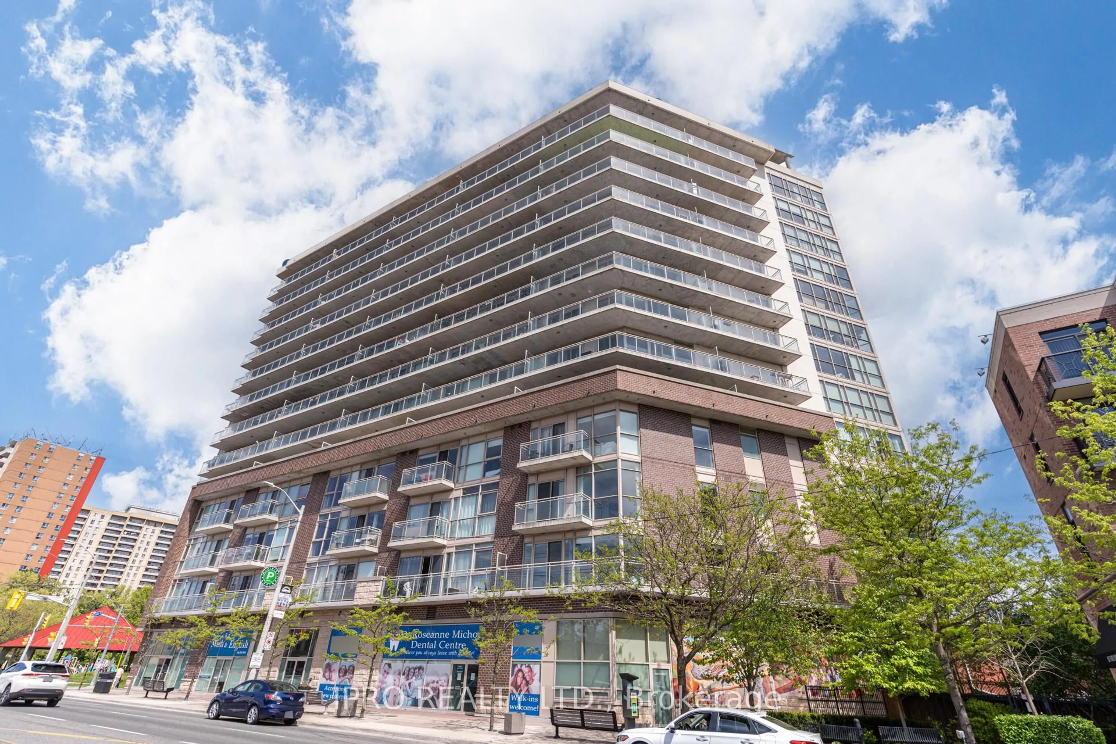 Unknown for 5101 Dundas St #406, Toronto Ontario M9A 5G8