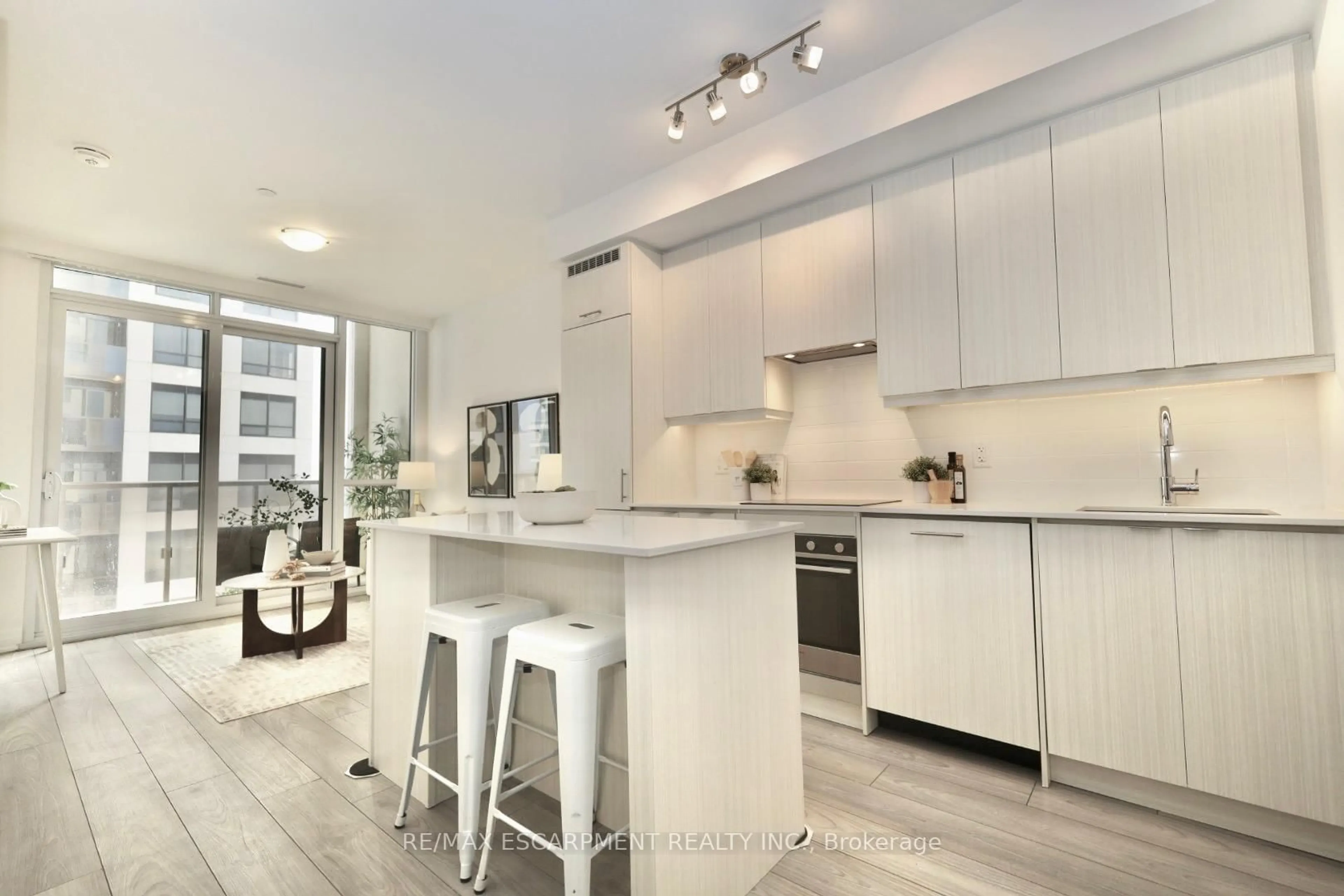Open concept kitchen, unknown for 36 Elm Dr #2203, Mississauga Ontario L3B 0N3