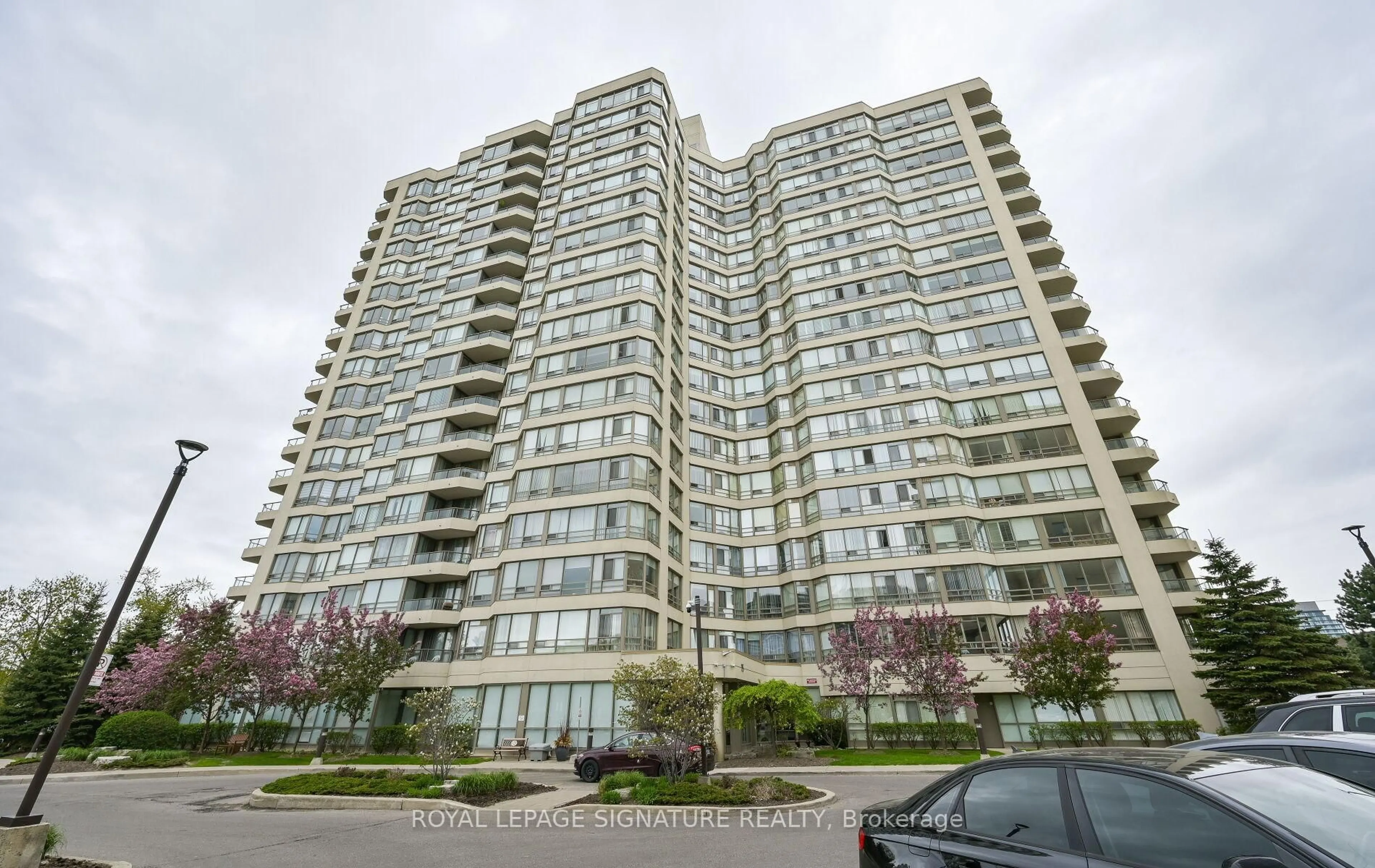 Unknown for 75 King St #510, Mississauga Ontario L5A 4G5