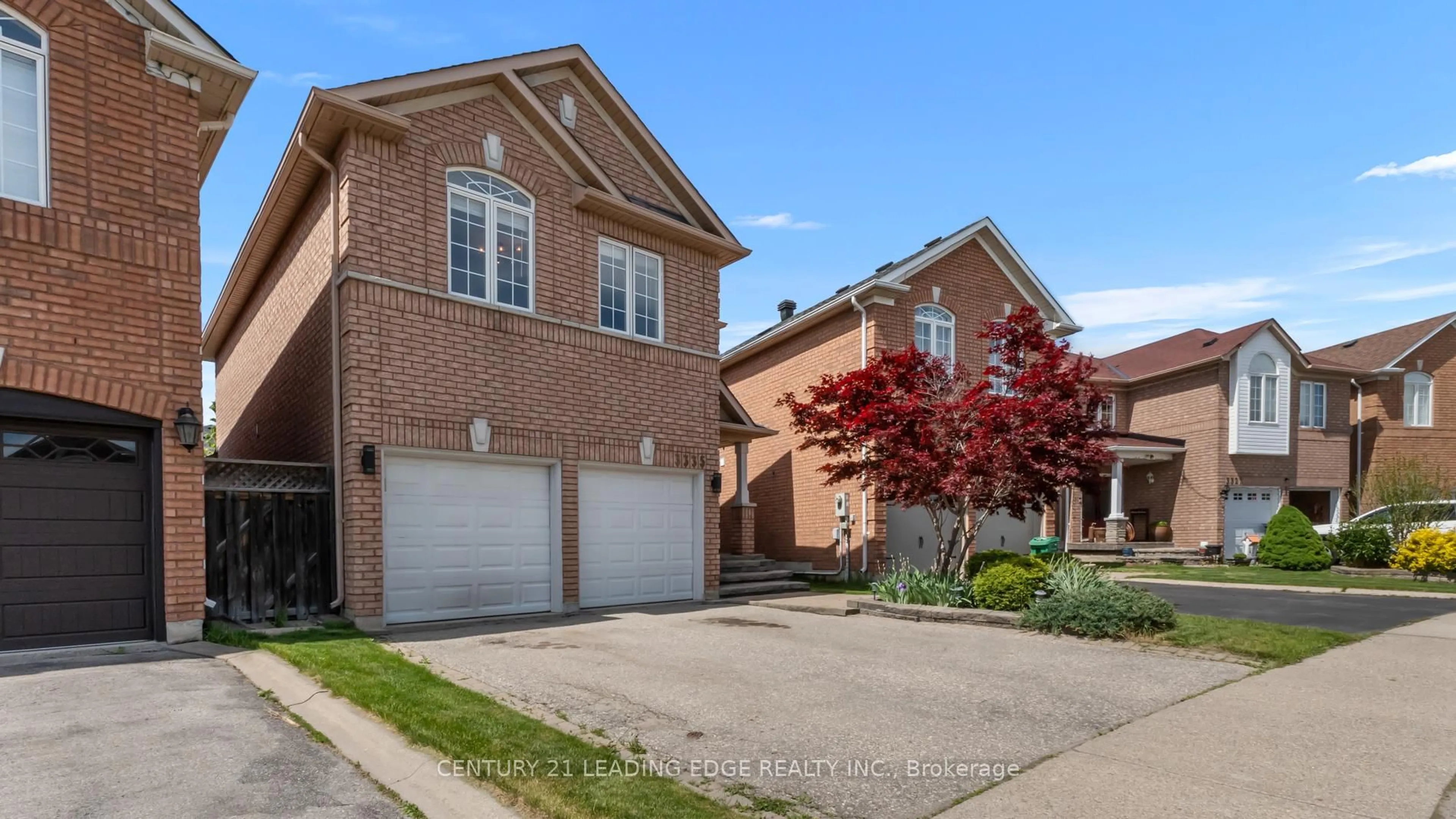 Home with brick exterior material, street for 3335 Laburnum Cres, Mississauga Ontario L5N 7M2