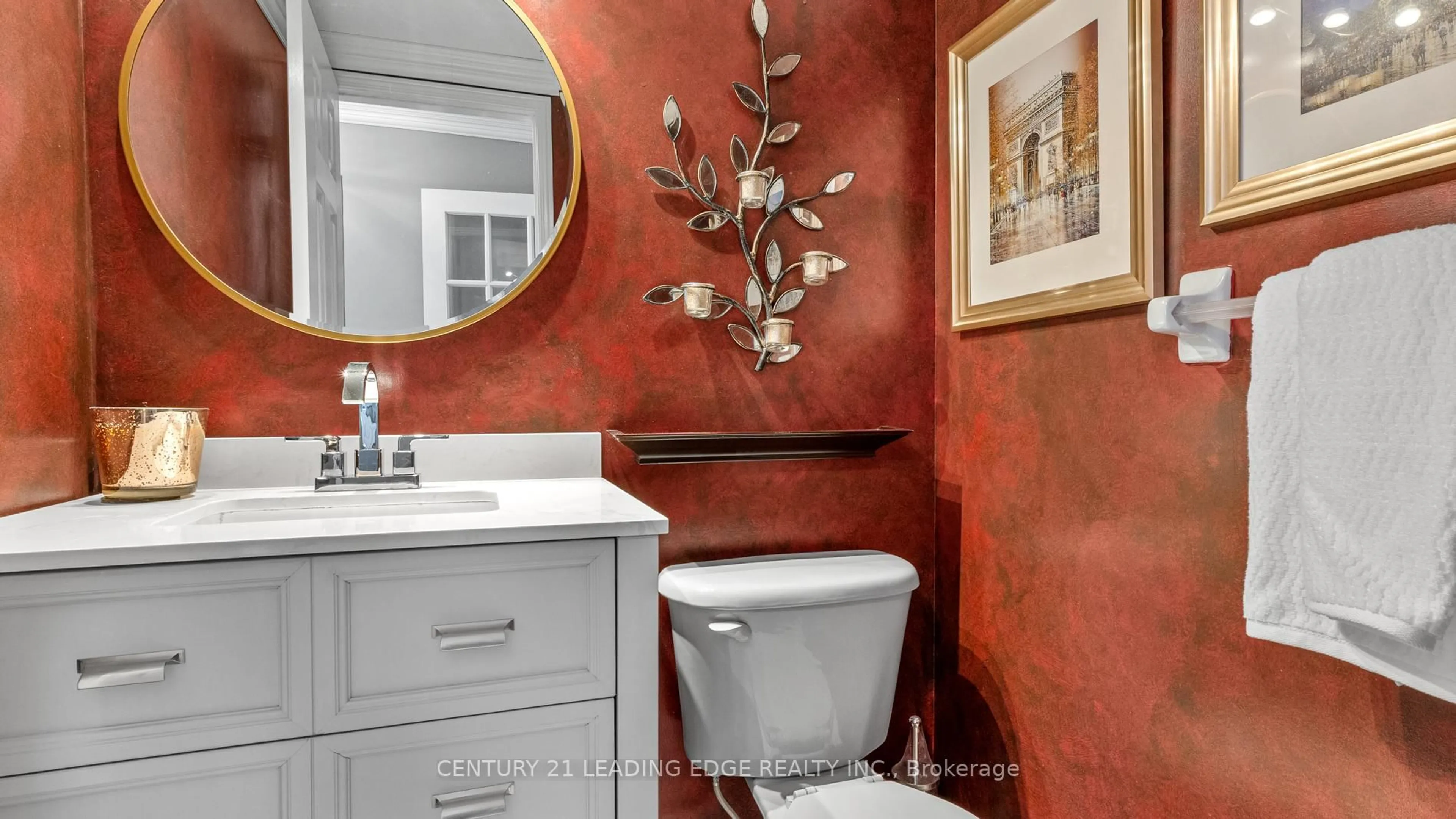 Contemporary bathroom, ceramic/tile floor for 3335 Laburnum Cres, Mississauga Ontario L5N 7M2